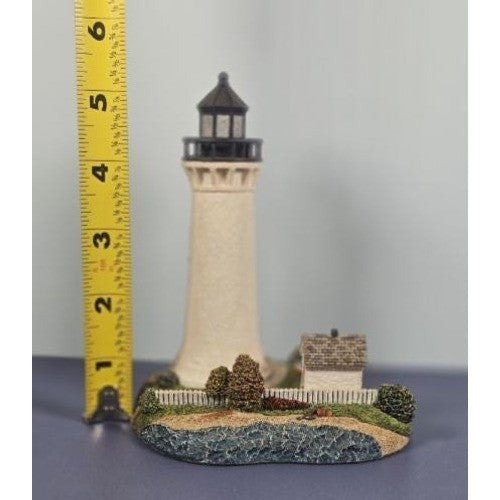 Harbour Lights Round Island Lighthouse 2000 #242 w/ COA