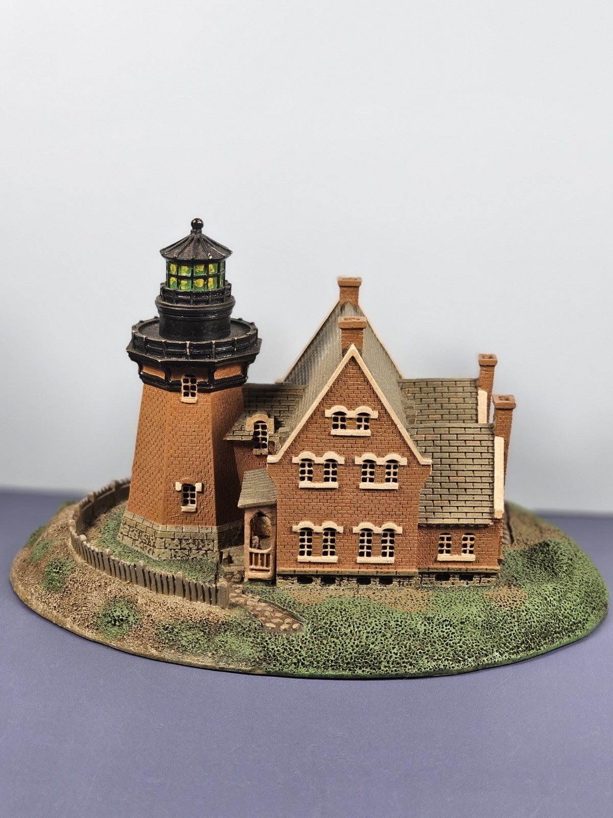 Block Island Southeast Lighthouse Historic American Lighthouses The Danbury Mint