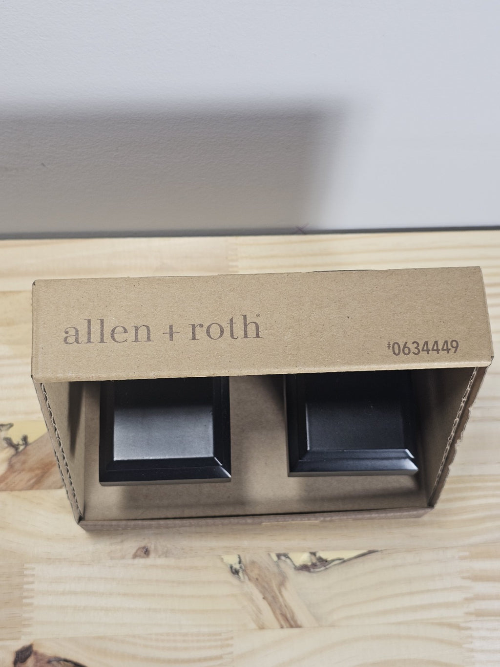 Allen Roth 2 Black Square Finals