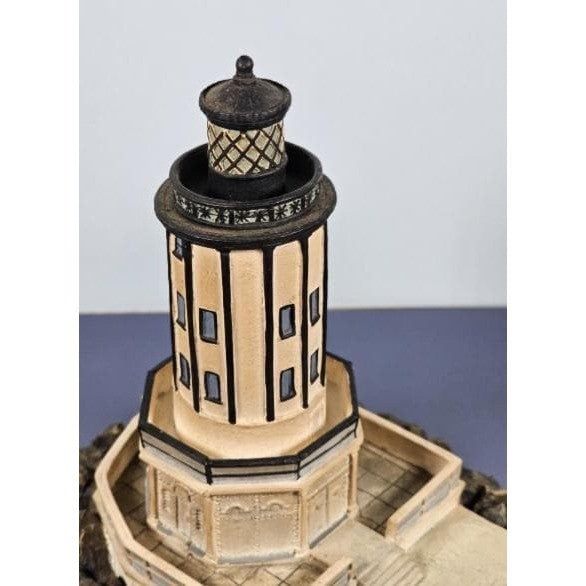 Danbury Mint Los Angeles Harbor Lighthouse Beacons by the Sea