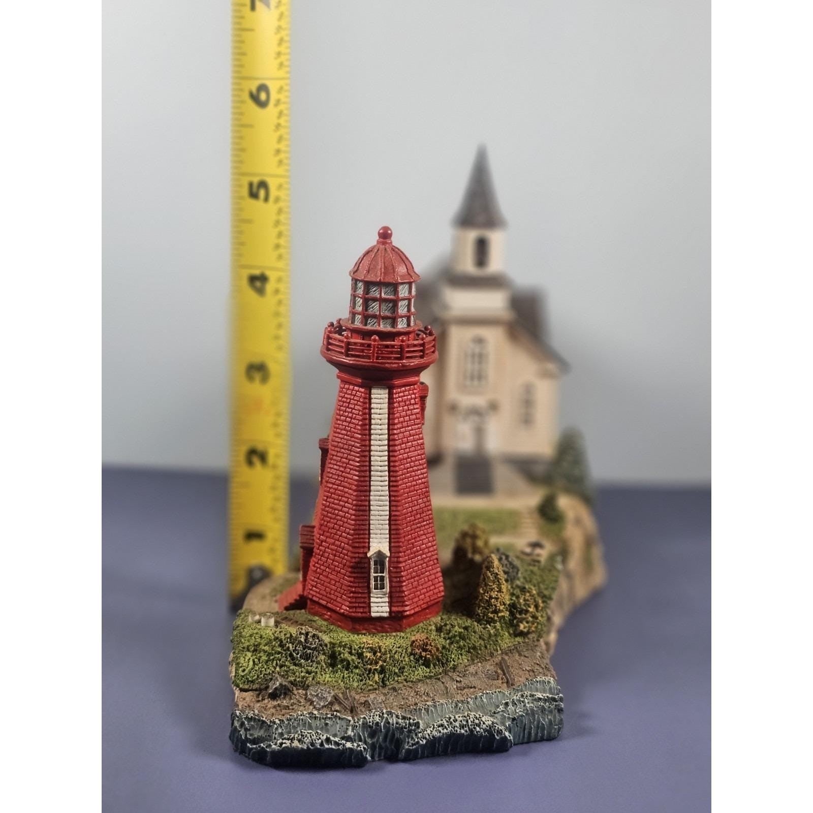 Danbury Mint La Martre Lighthouse Figurine COA Quebec