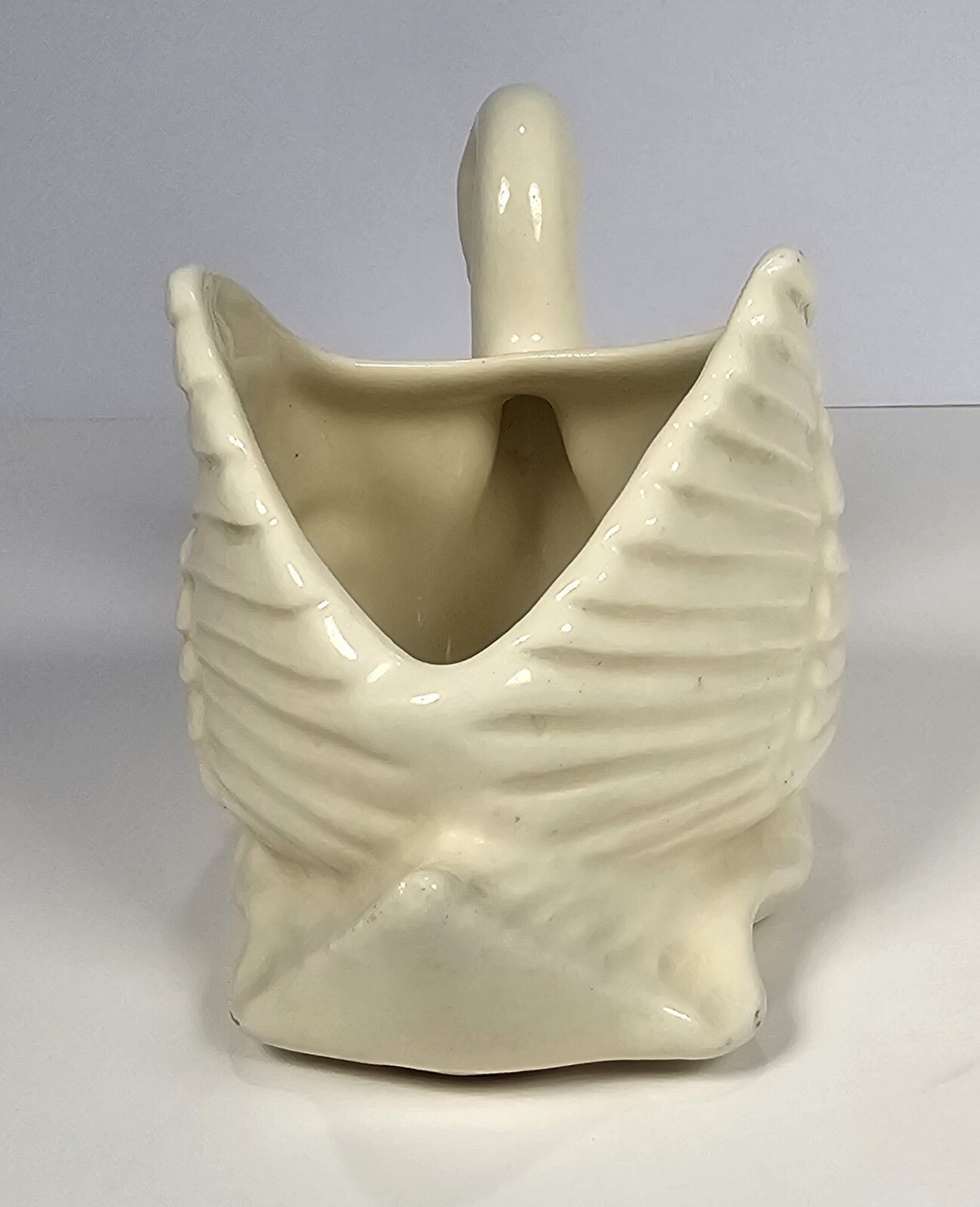 Vintage White Porcelain Swan Figurine 3.5"x5.5" Elegant Decorative Accent