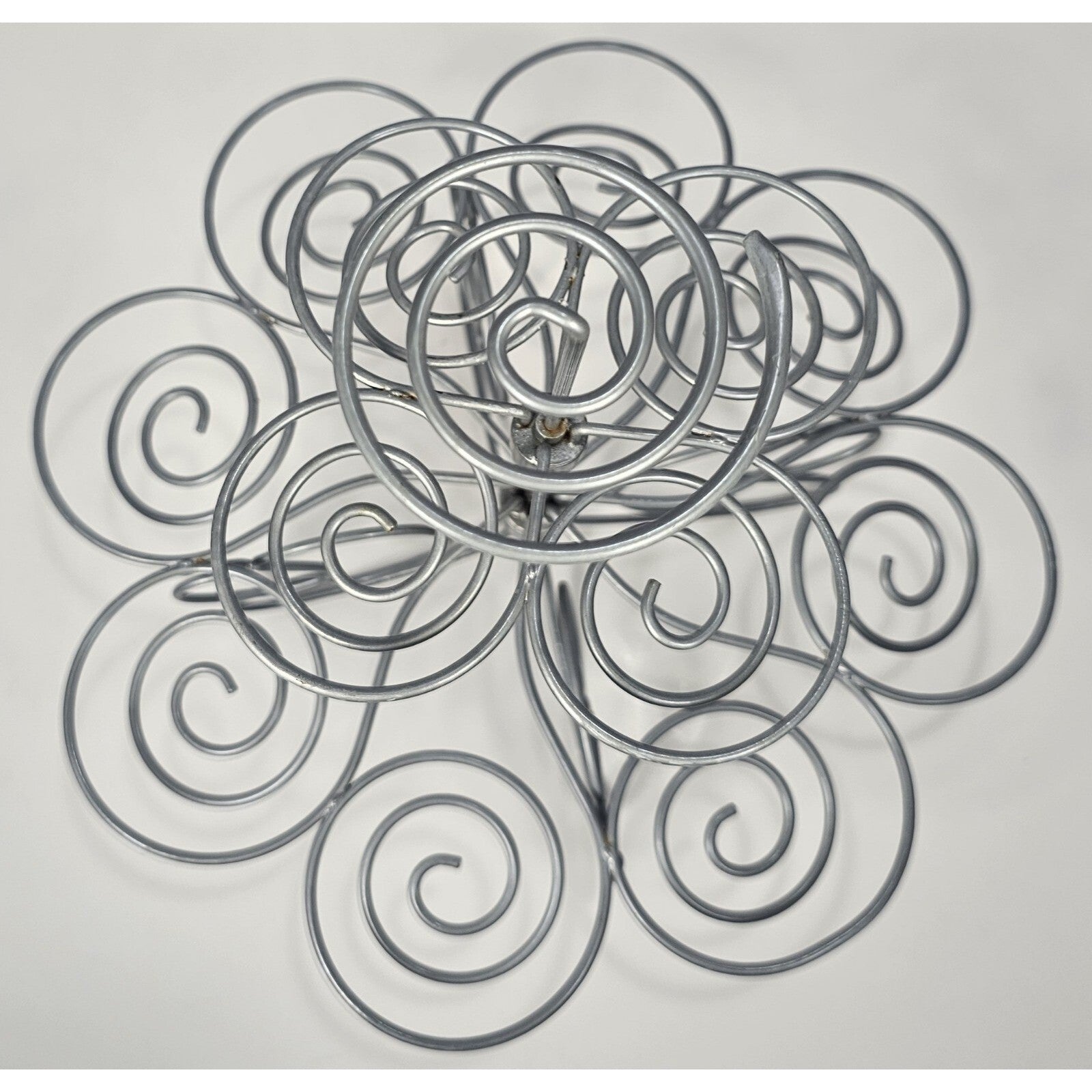 Wilton Cupcakes N' More Metal Dessert Stand Holds 13 Cupcakes