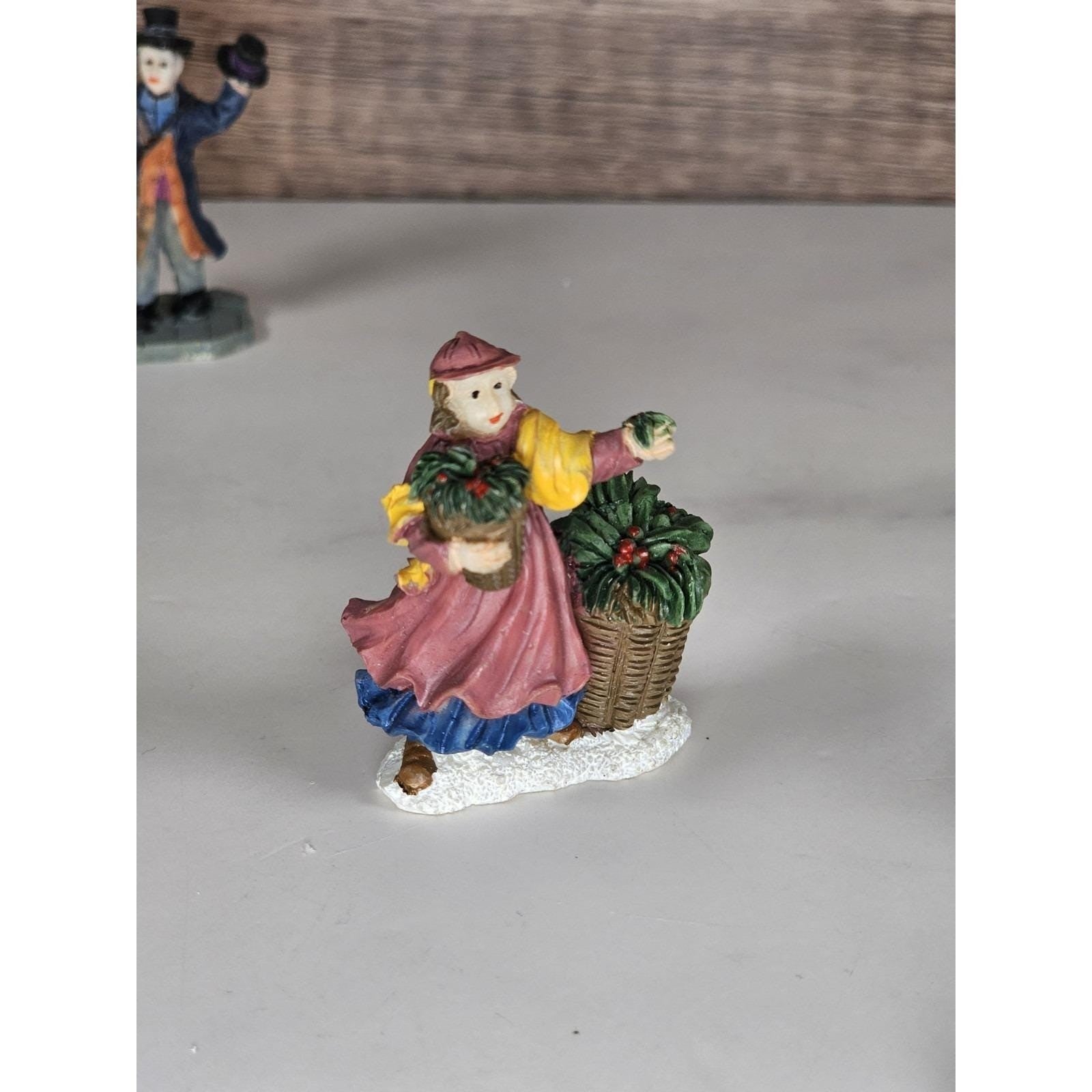 Vintage Christmas Village Miniature Figurines Set of 5 Polystone