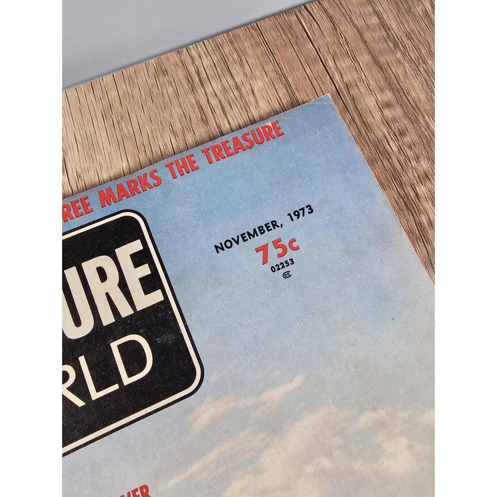 Treasure World Nov 1973 Long John Latham Magazine