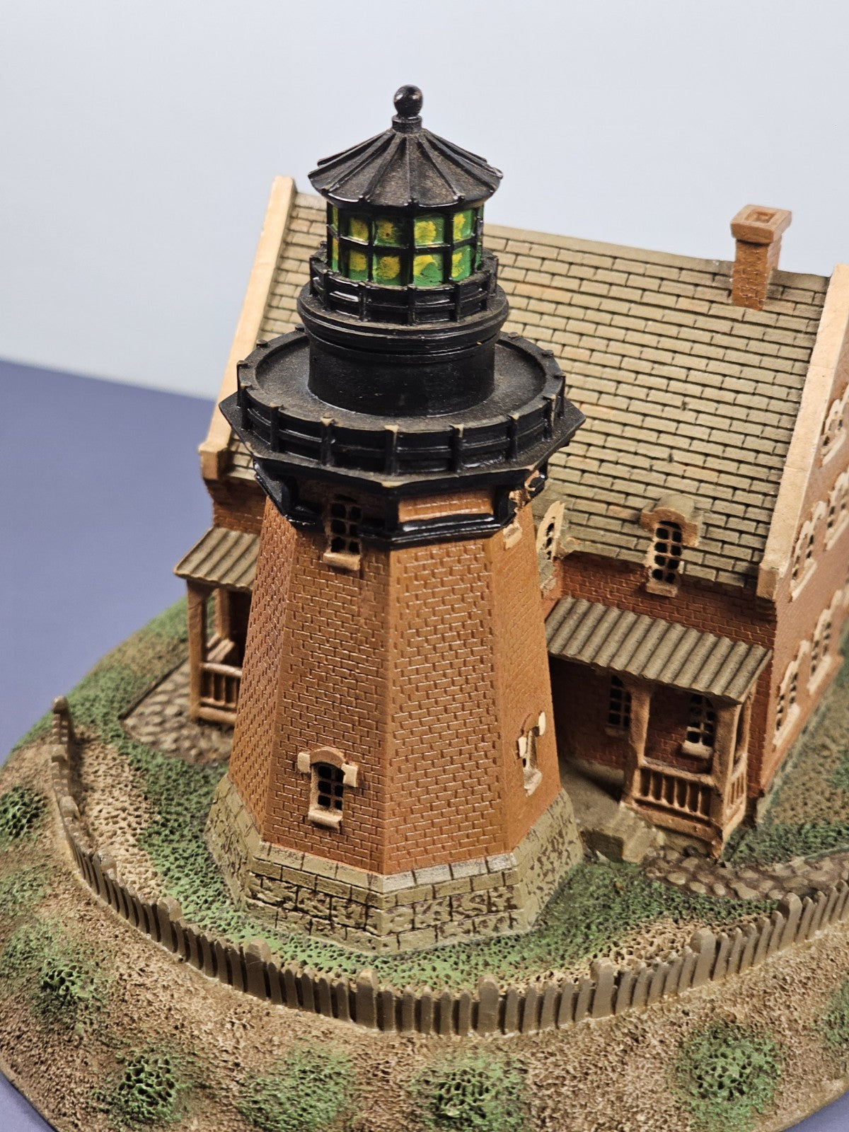 Block Island Southeast Lighthouse Historic American Lighthouses The Danbury Mint