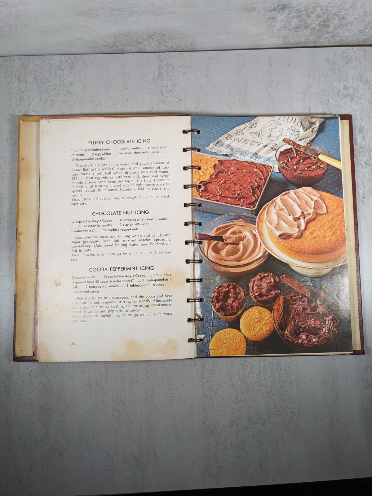 Hershey’s 1934 Cookbook Chocolate Recipes Baking Desserts Hardcover Book (1971)