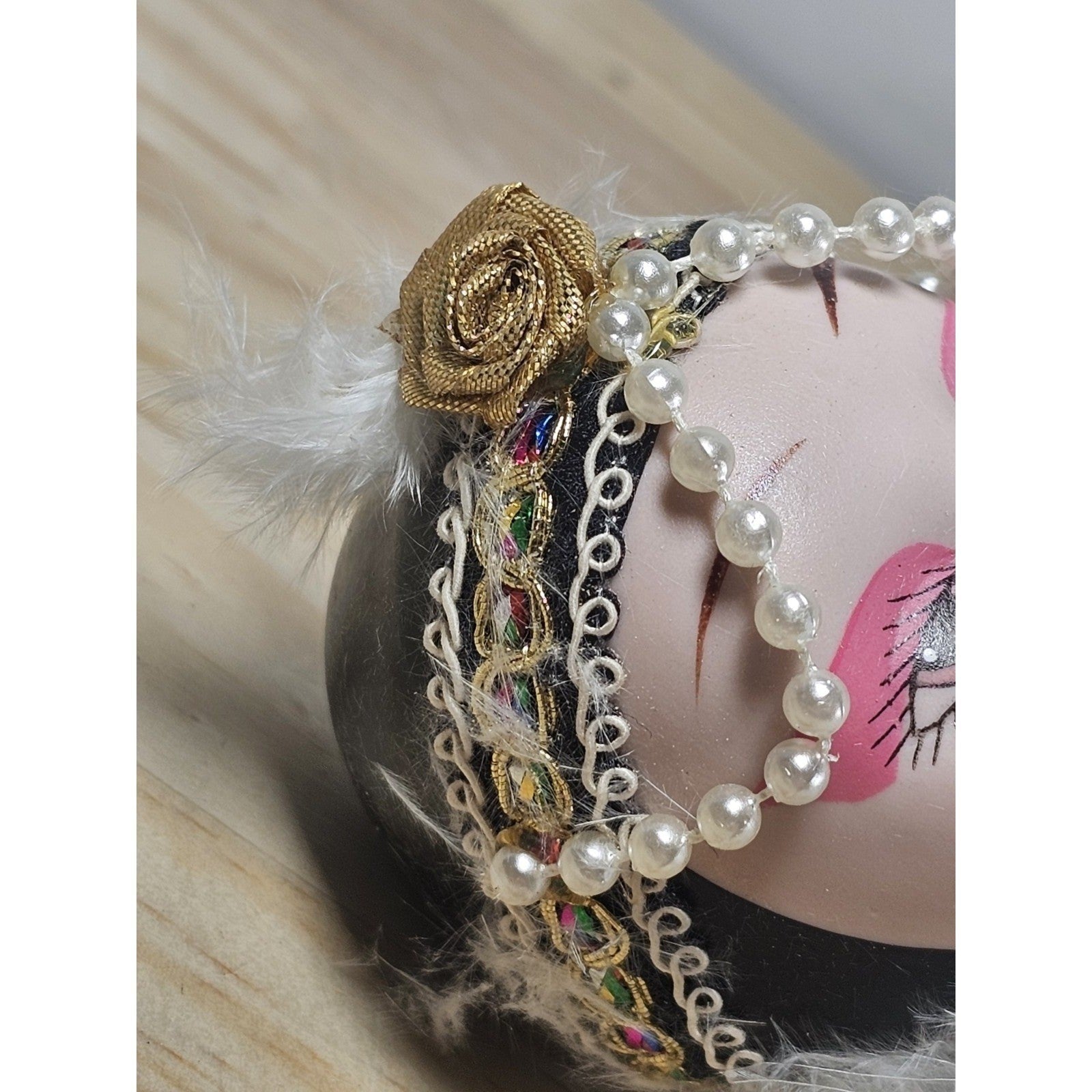 Vintage 1920s Porcelain Doll Gold White Lace Feather Boa In Box