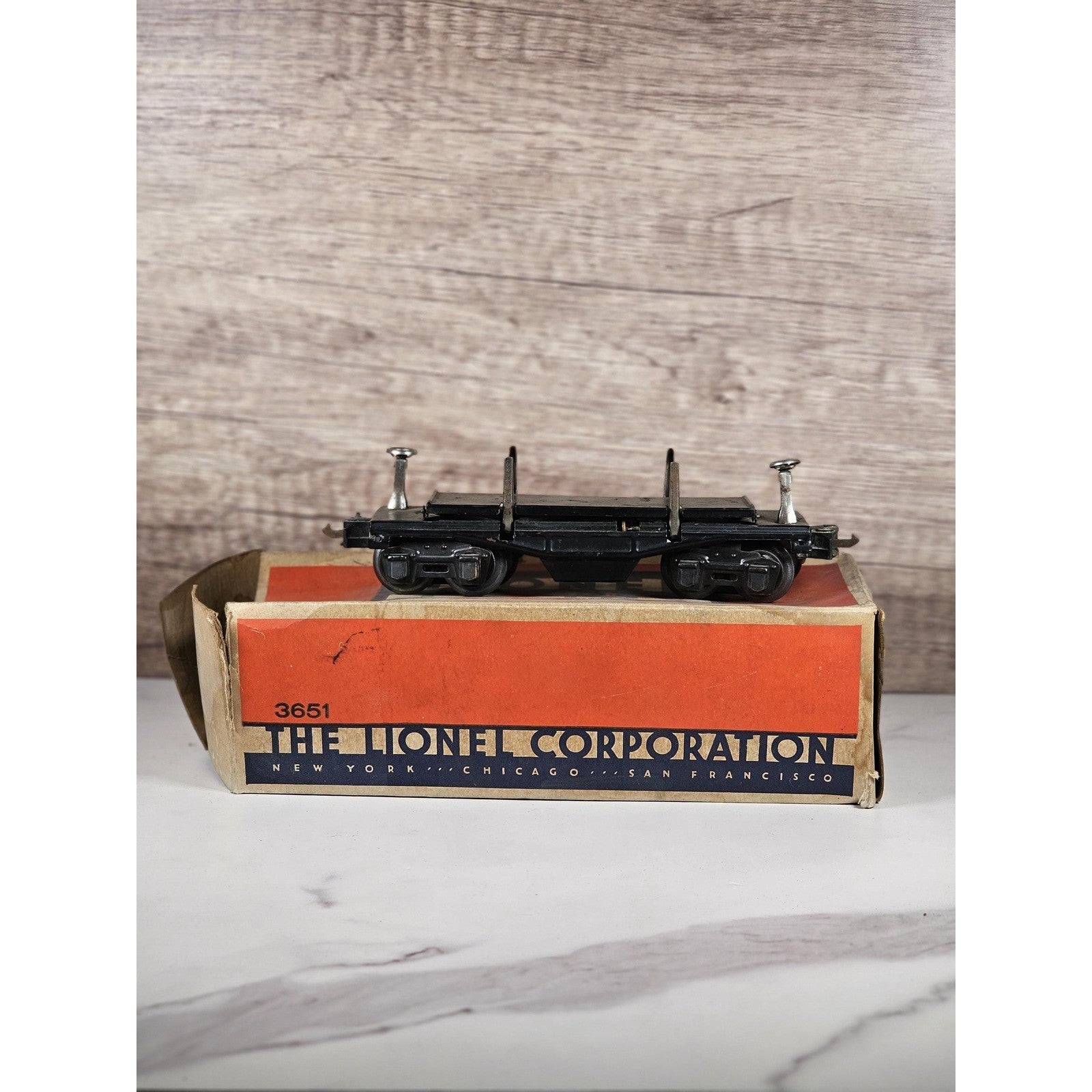 Vintage Lionel 3651 Log Car O Gauge Prewar Train With Original Box