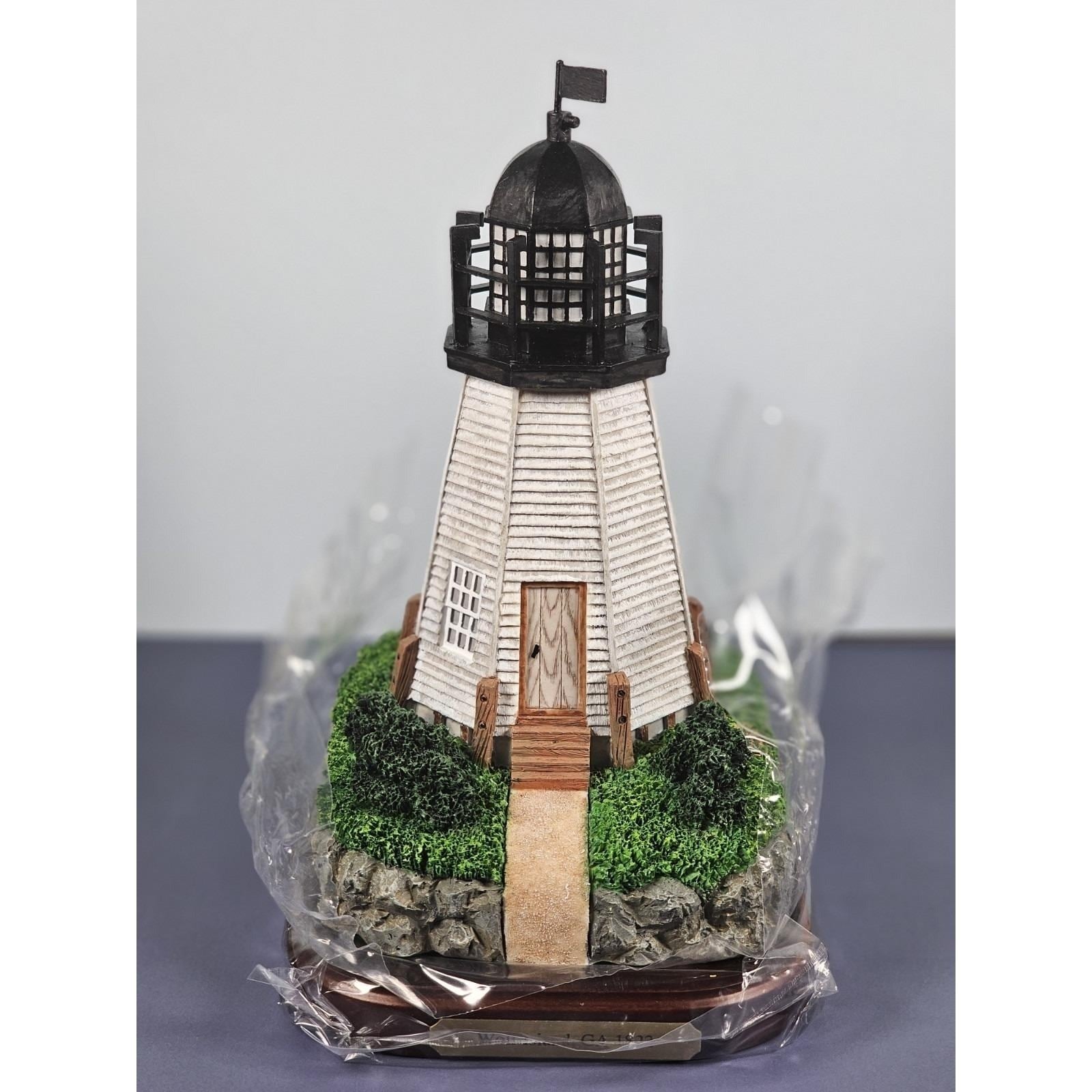 Lefton Wolf Island Lighthouse Lost Lights w/ Tin Box COA