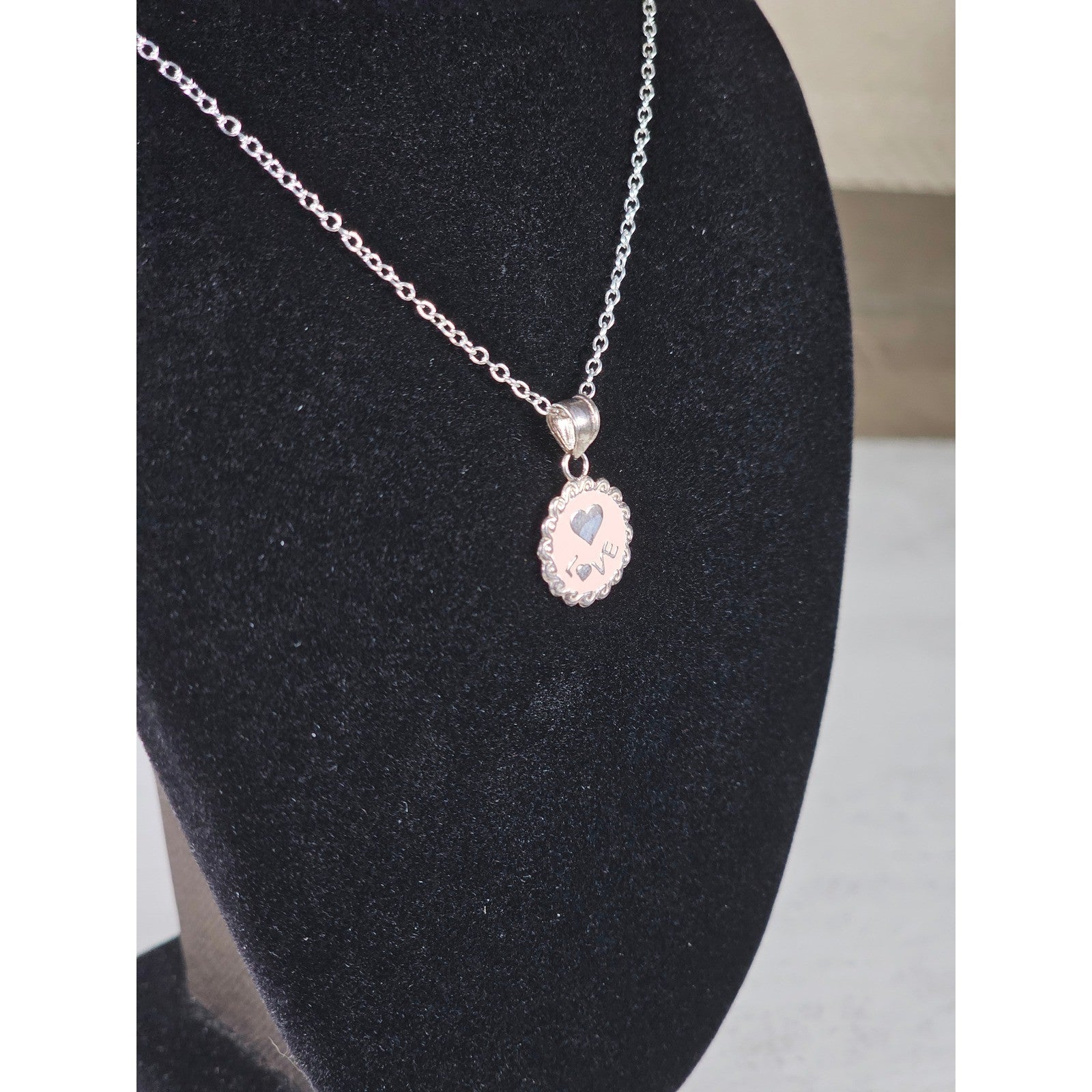 Vintage Sterling Silver Love Heart Pendant Necklace Scalloped Edge