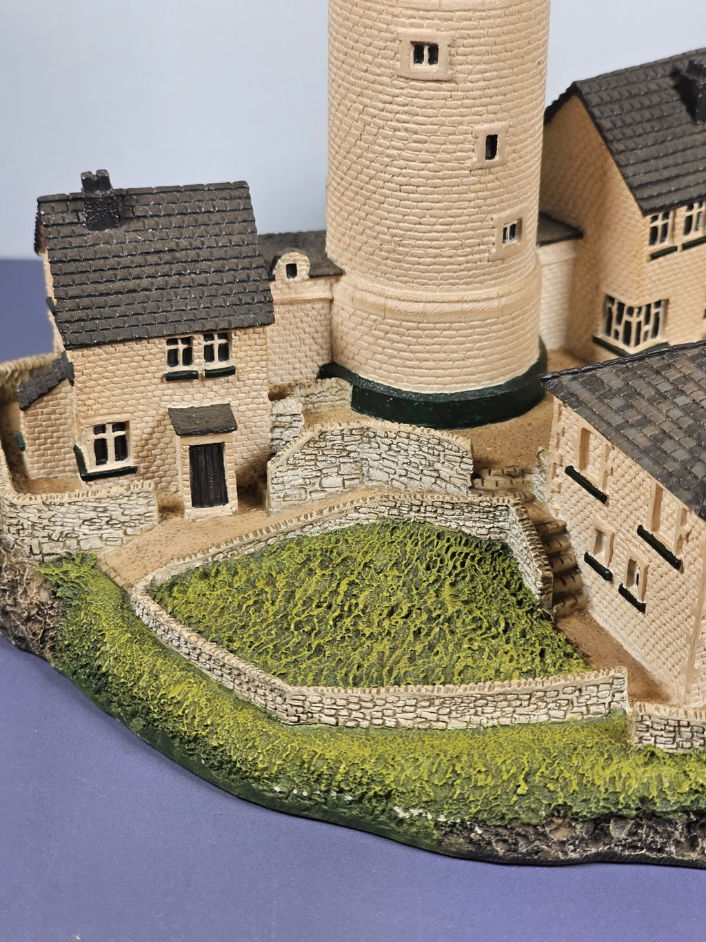 Start Point Point Lighthouse The Danbury Mint - Dartmouth, England Figure 1993