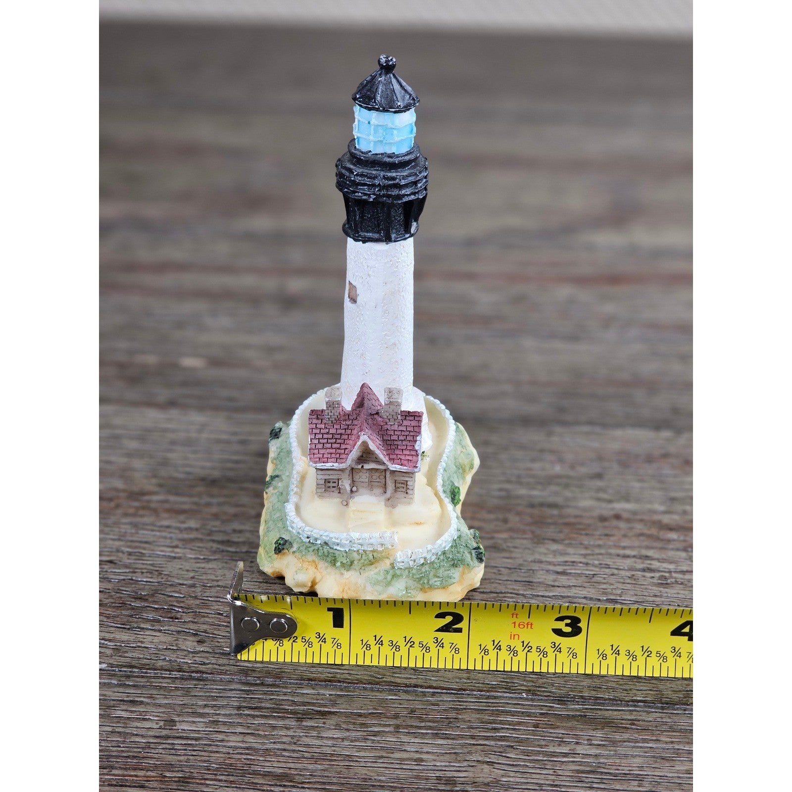 Resin Lighthouse Figurine Coastal Decor Mini Lighthouse Nautical Accent