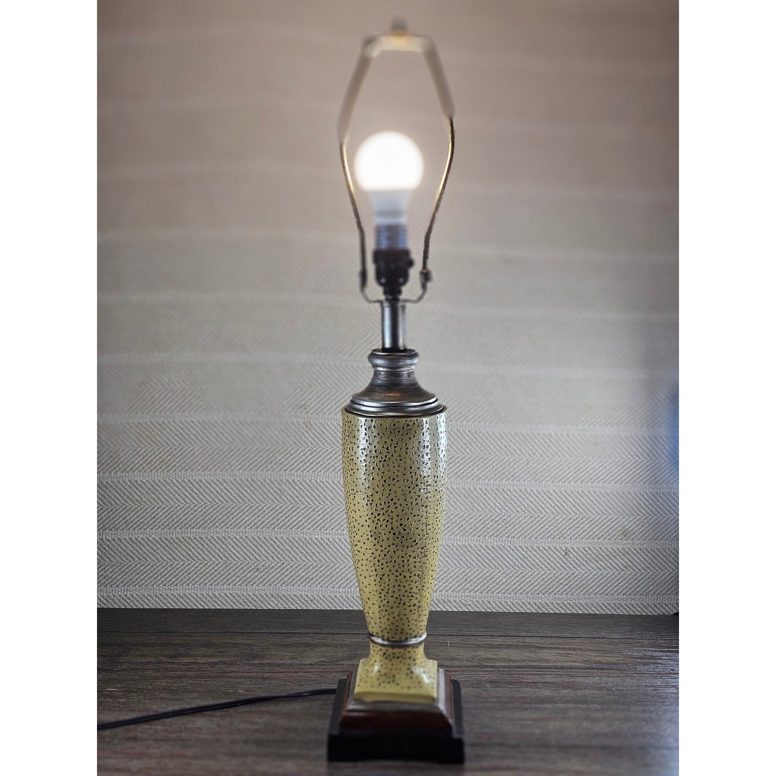 Vintage Textured Table Lamp 28.5" Tall Speckled Cream Base