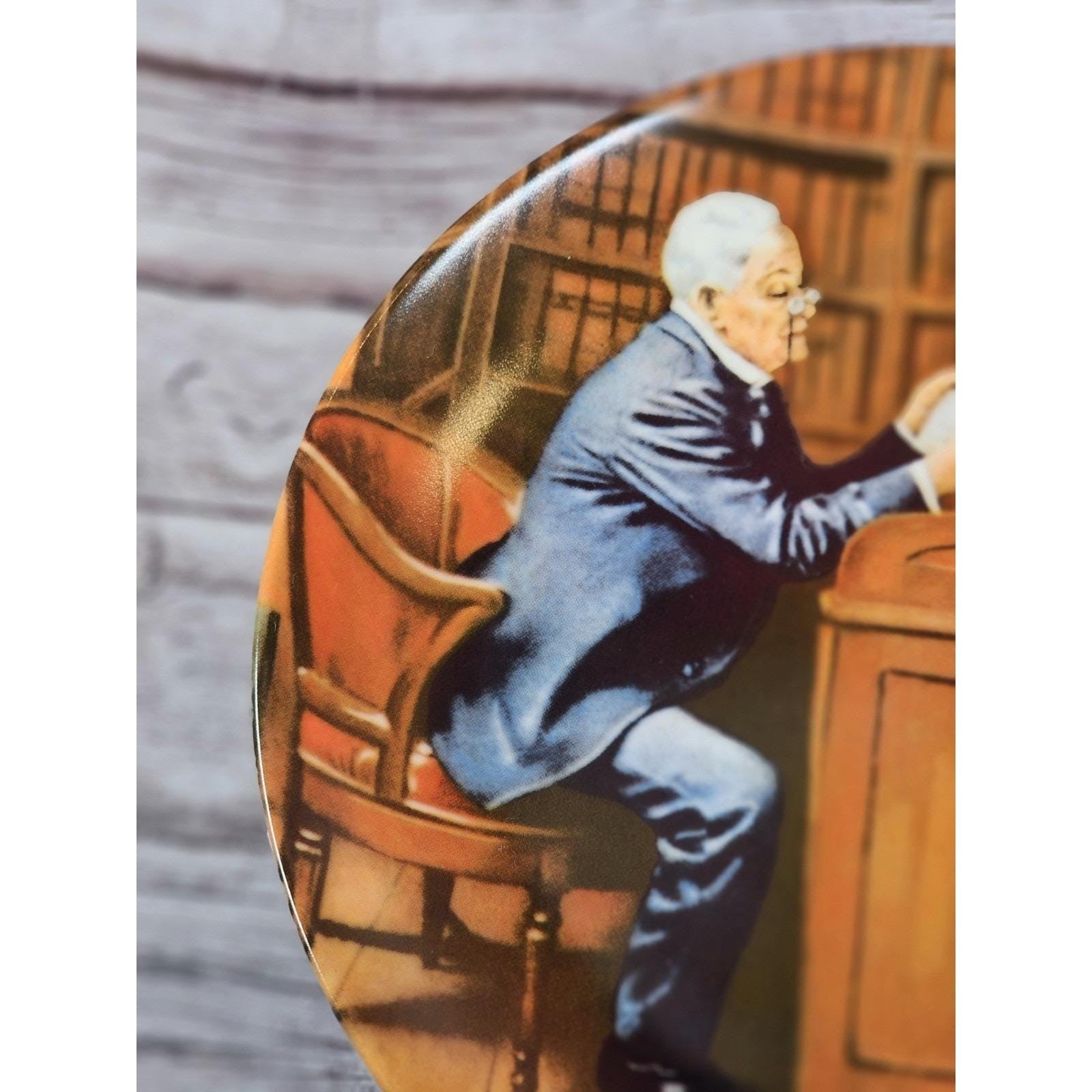 Vintage 1986 Norman Rockwell "The Professor" Plate 8.5" Knowles