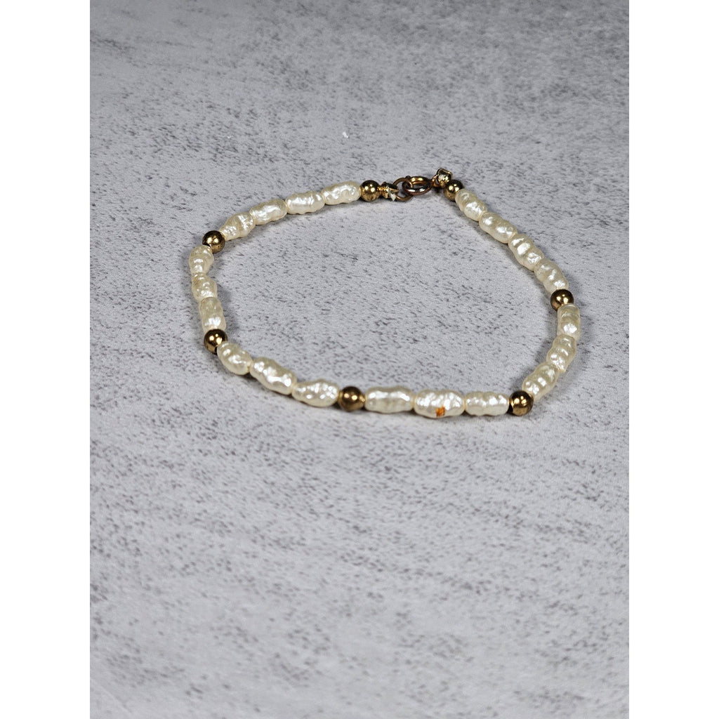Vintage Pearl-Style Beaded Bracelet with Gold-Tone Accents