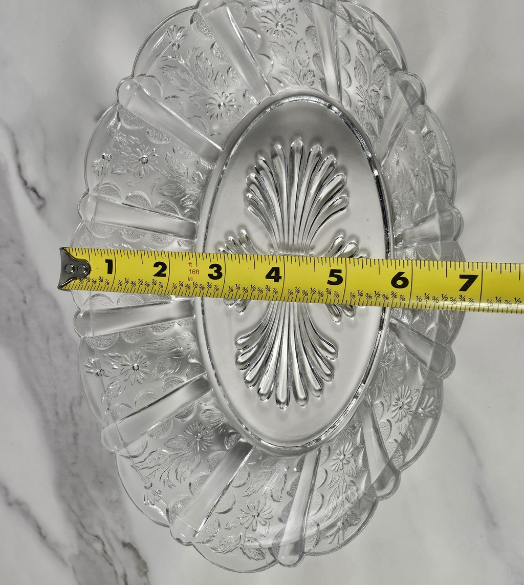 Vintage Clear Glass Paneled Sunflower-Pattern Oblong Bowl 9″