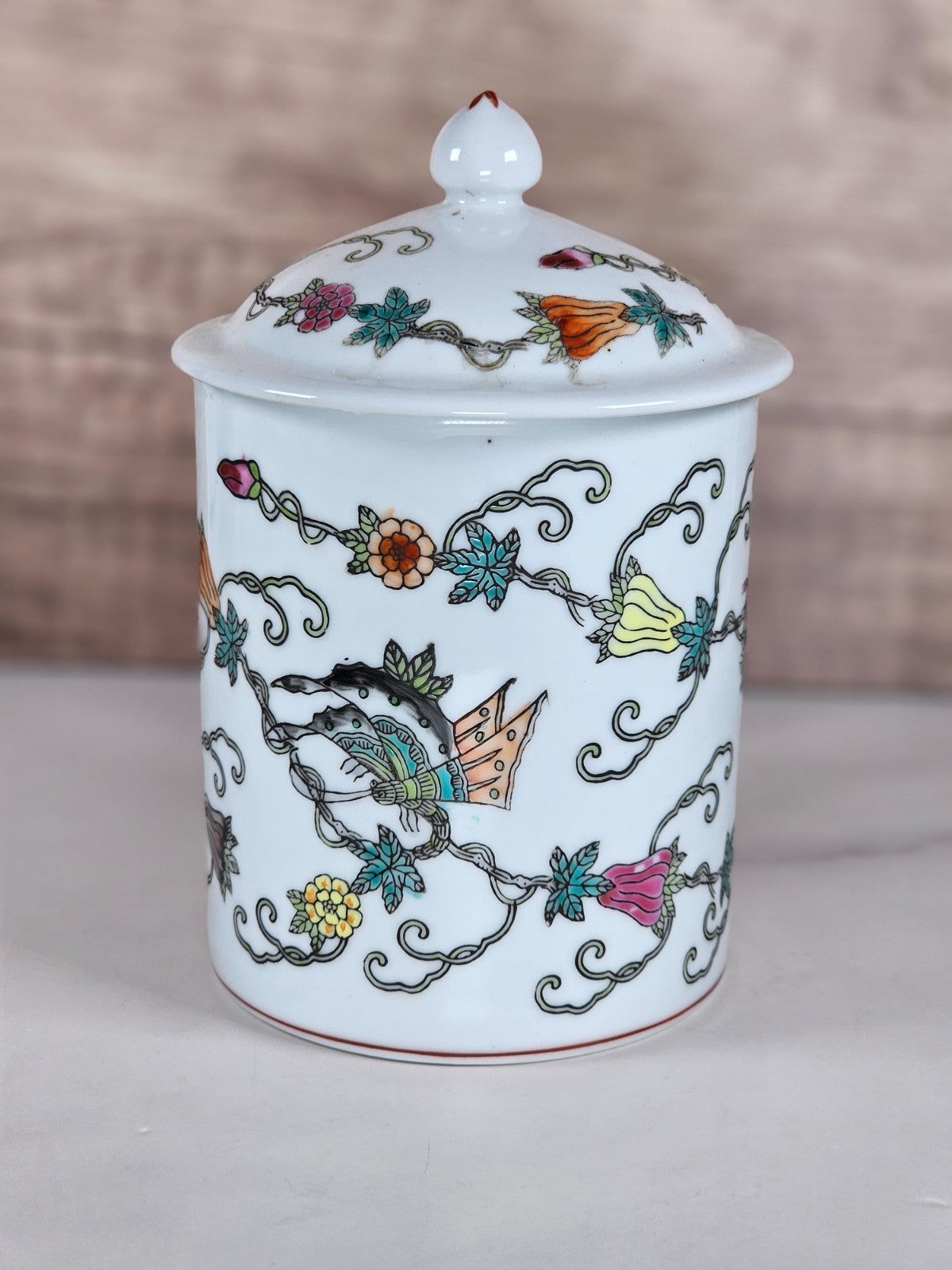 Vintage Chinese Porcelain Hand Painted Cup with Lid – 5.5" x 3.5" – Decorative