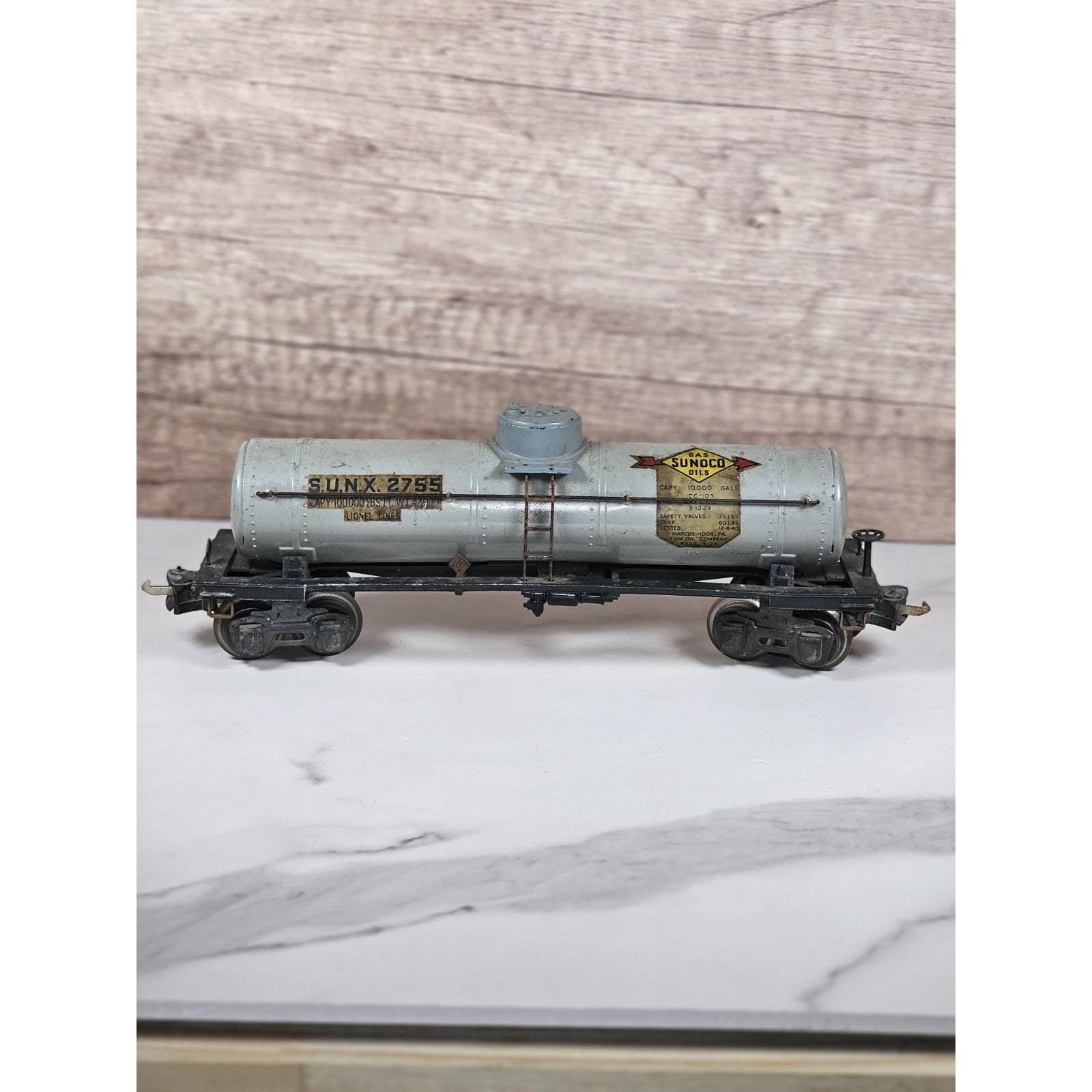 Vintage Lionel 2755 Sunoco Tank Car O Gauge Prewar Train With Box
