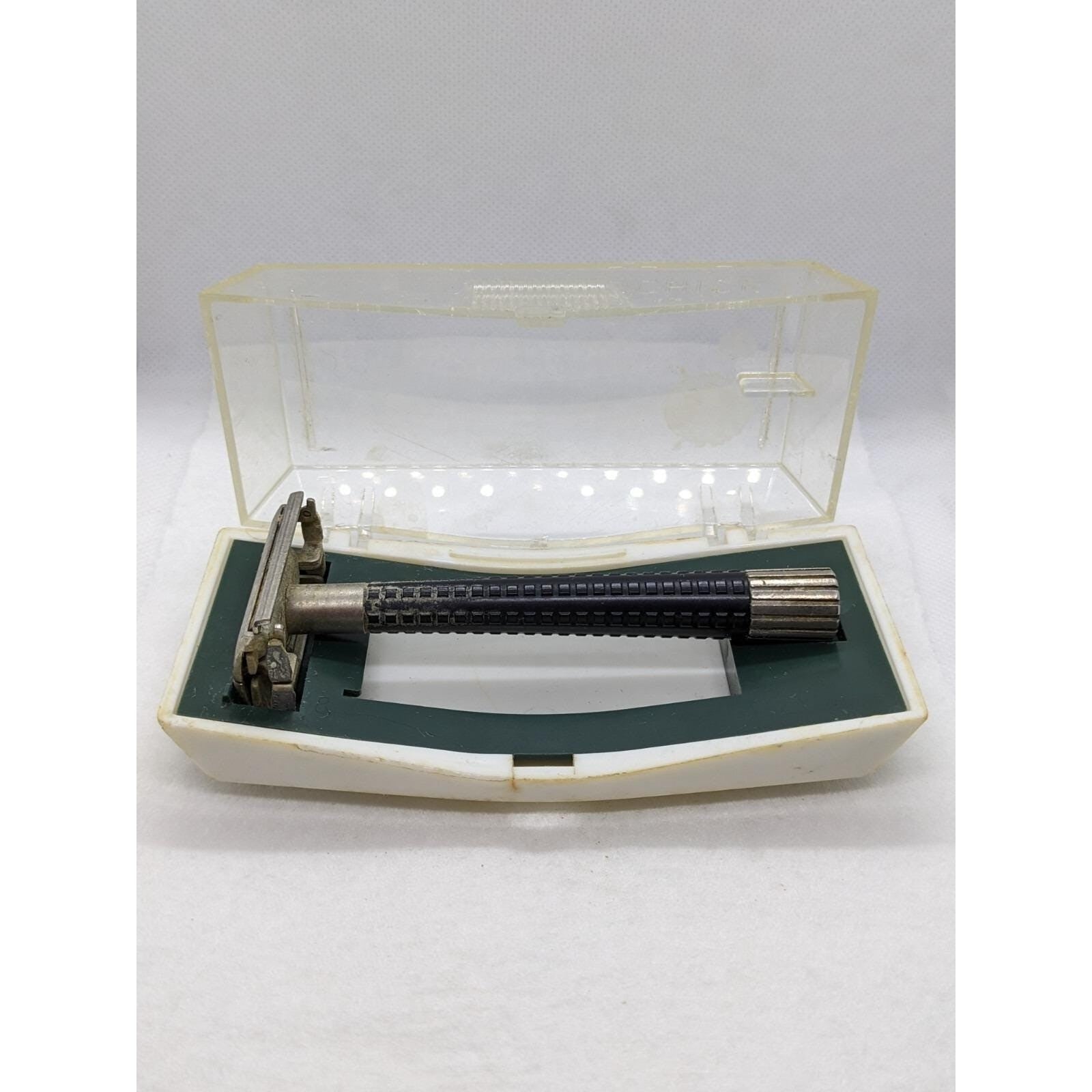 Schick 1965  Safety Razor Eversharp Double Edge Razor With Case
