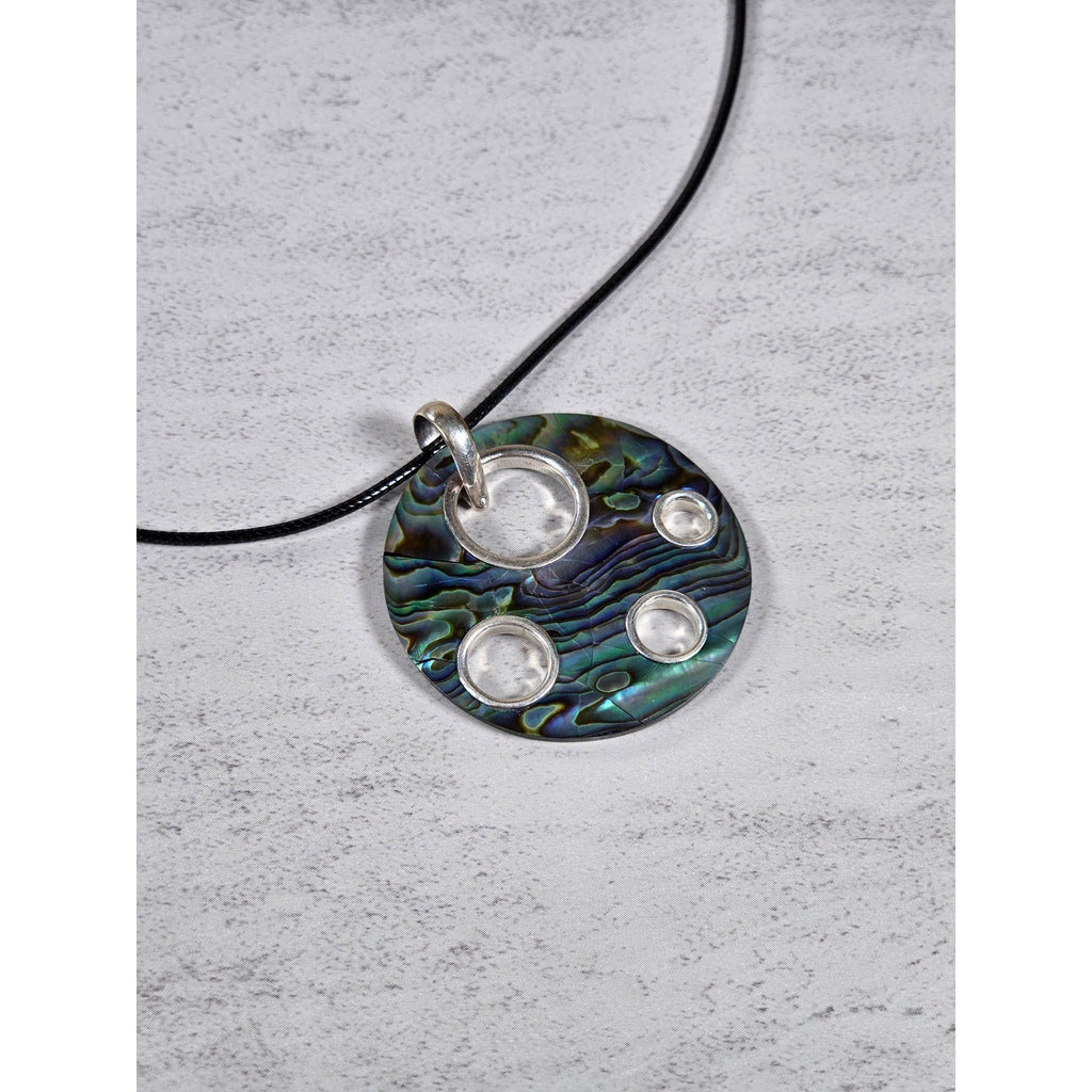 Vintage Abalone Shell Circle Pendant Necklace Silver Tone