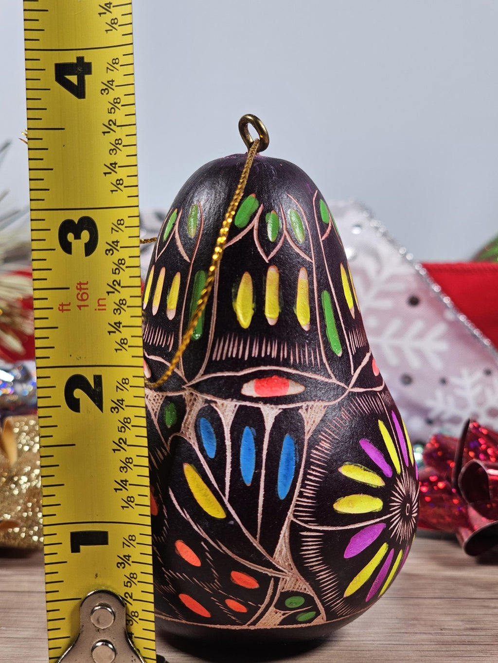 3.5″ Lucuma Bird Ornament | Hand-Carved Painted Gourd Peru Folk Art
