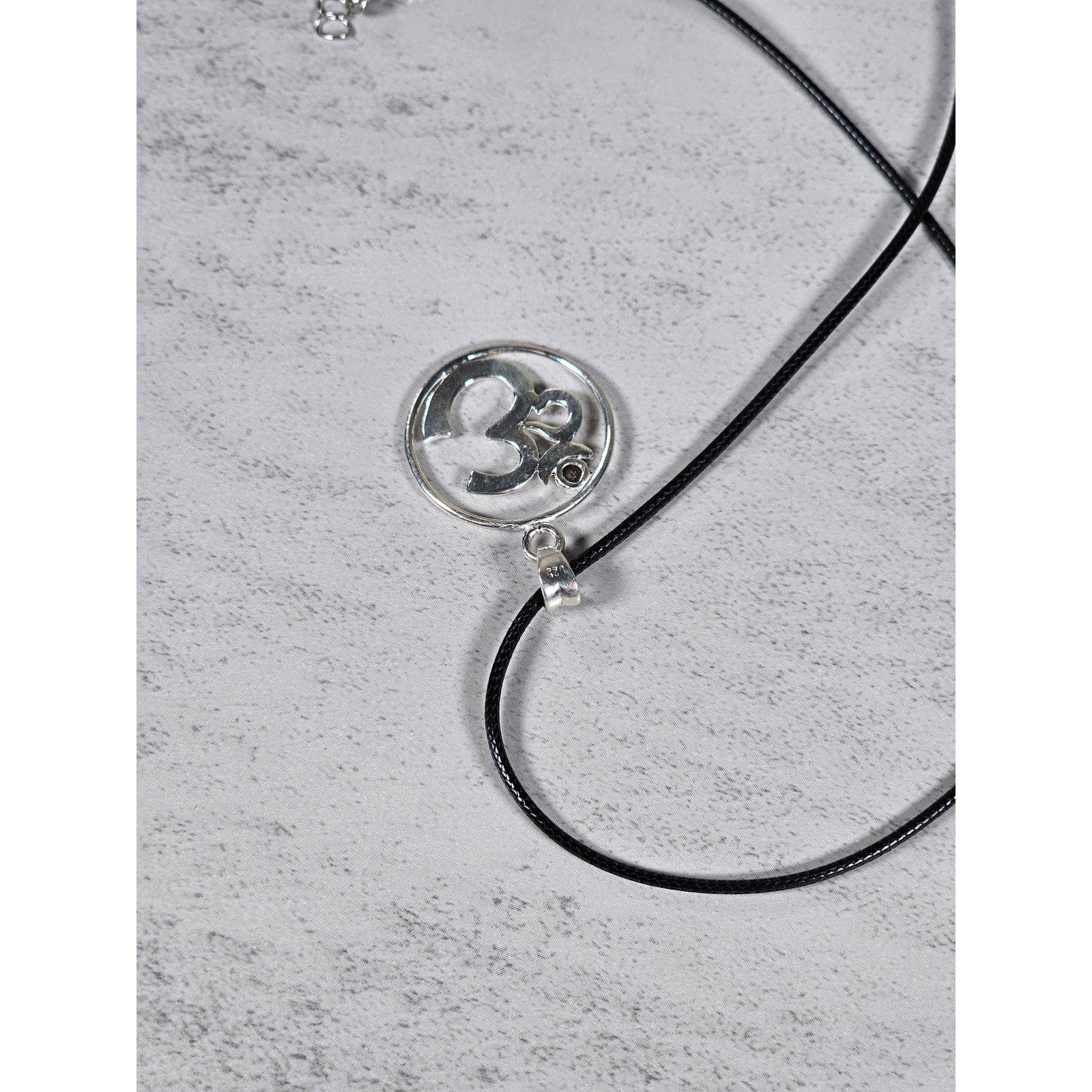 Vintage Sterling Silver Om Symbol Pendant Necklace Spiritual Jewelry