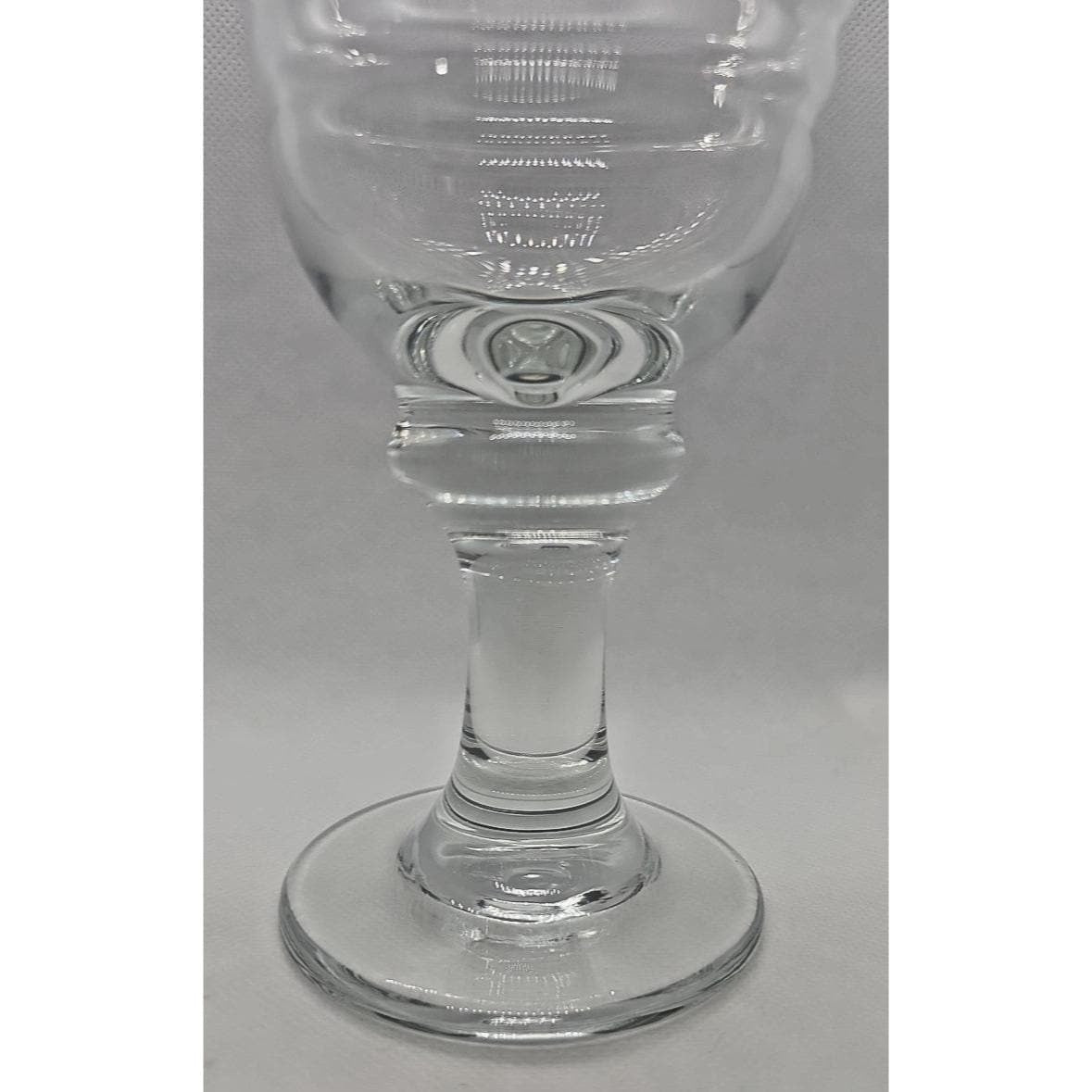 Libbey Sirrus Clear Goblet Ribbed Glass Water Wine Glass
