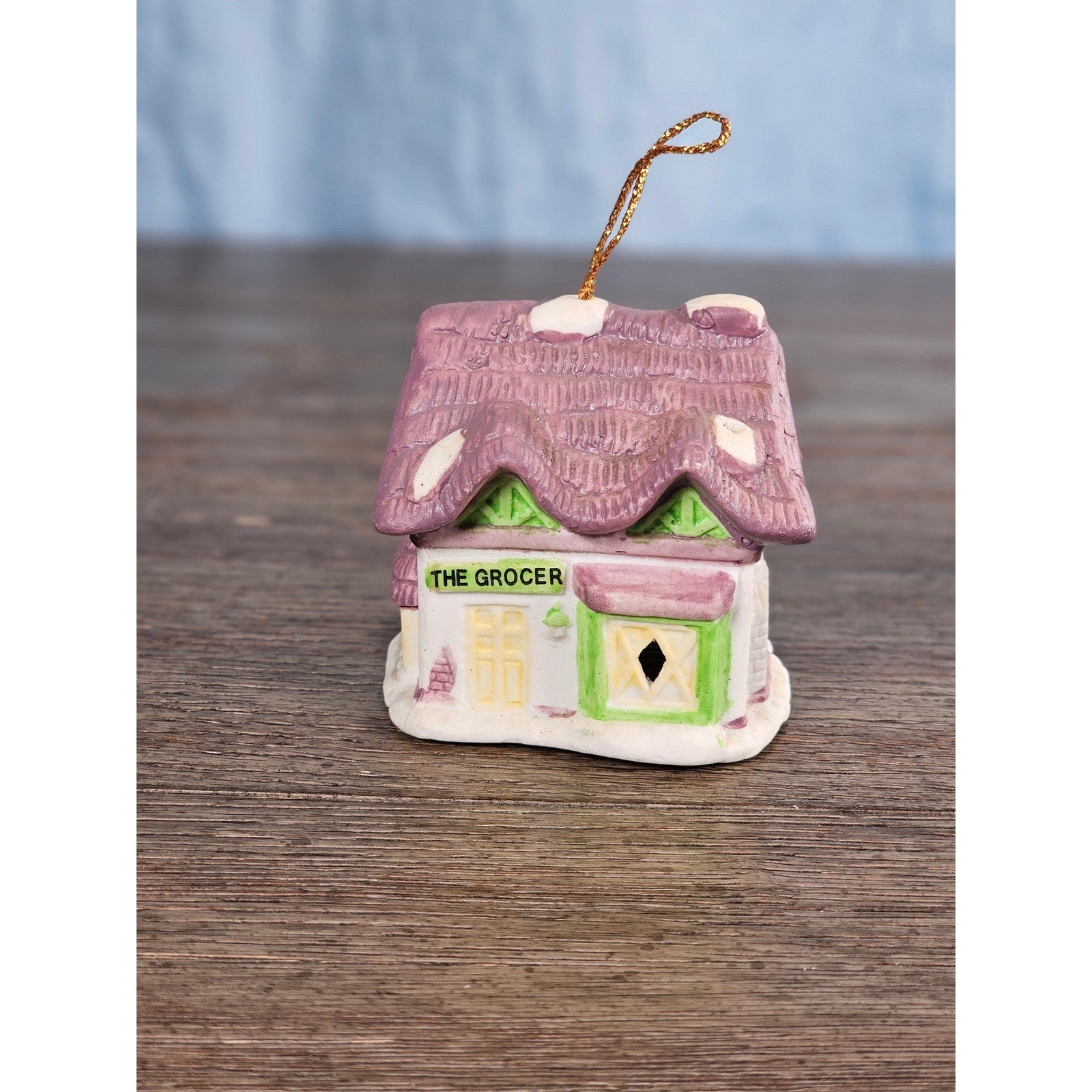 Vintage Reader's Digest Village Ornament The Grocer House 1989