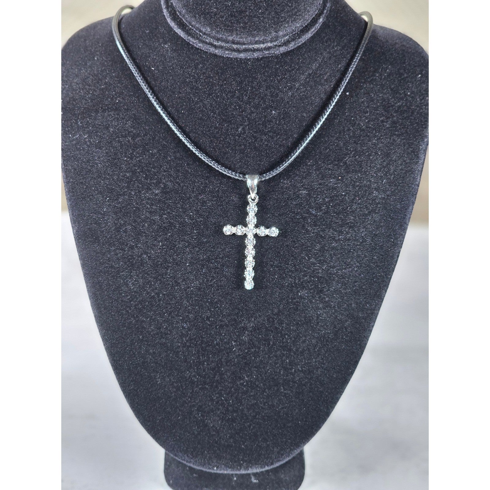Vintage Sterling Silver Cross Pendant Necklace Faith Jewelry