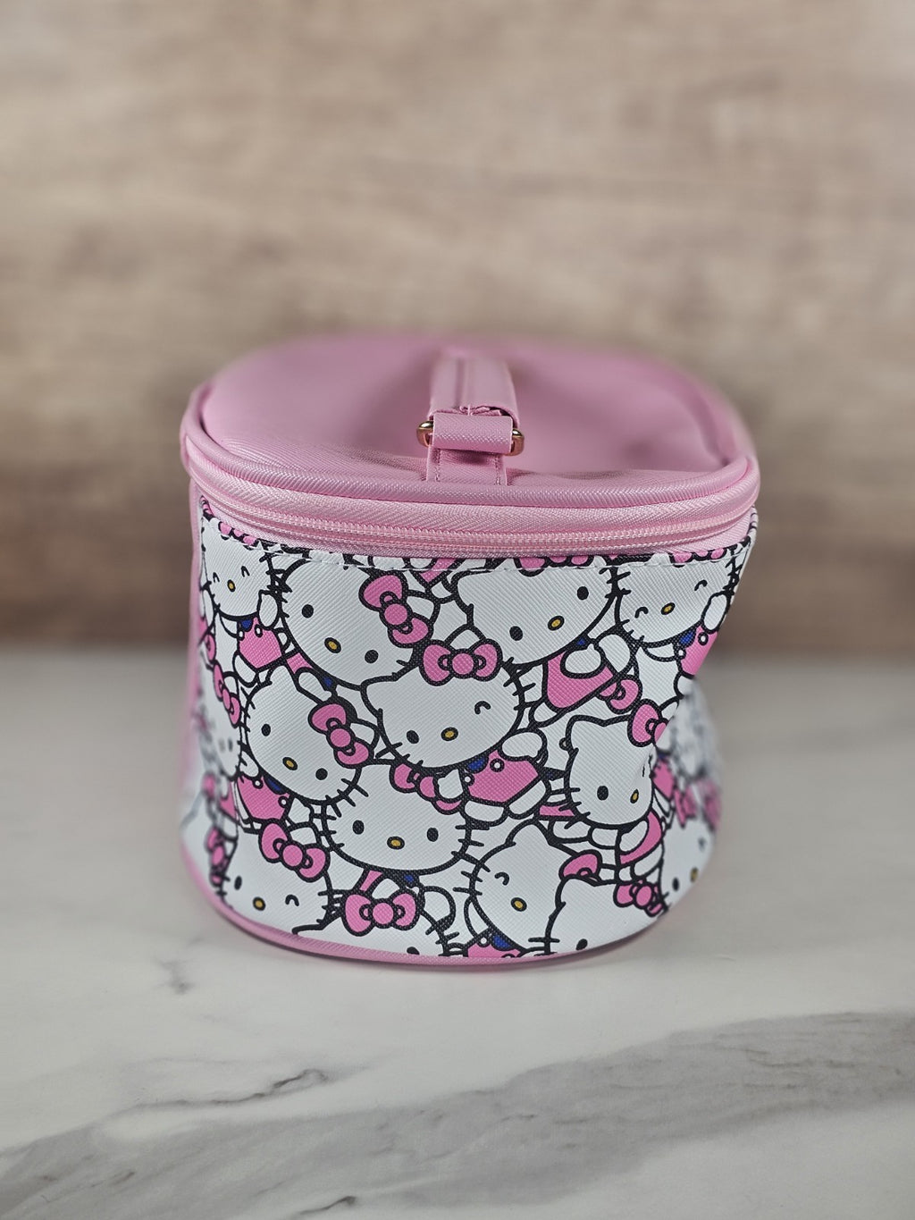 Hello Kitty Pink Cosmetic Case – Sanrio Travel Makeup Bag with Zipper & Charm