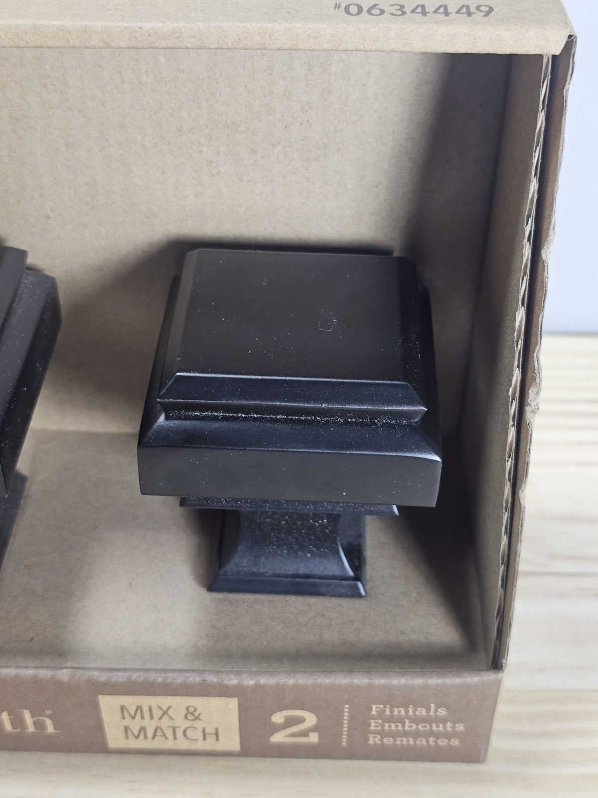 Allen Roth 2 Black Square Finals