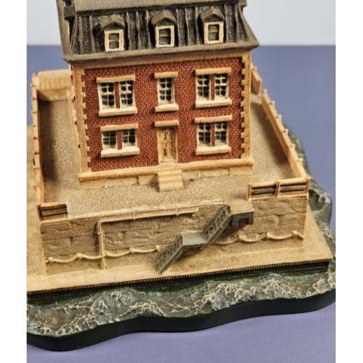 Danbury Mint New London Ledge Lighthouse Figurine Coastal Decor