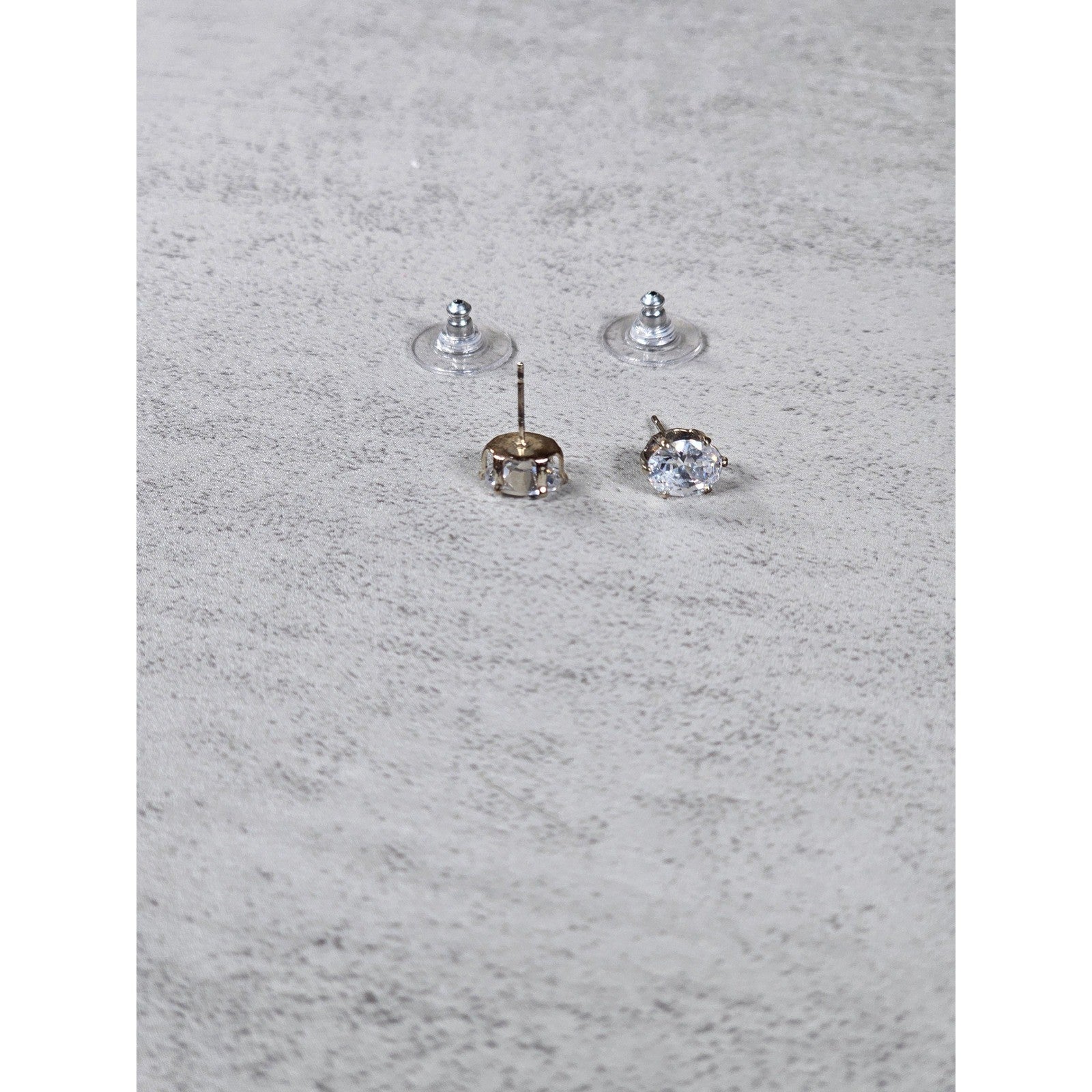 Vintage Oval Clear Rhinestone Stud Earrings Gold Tone