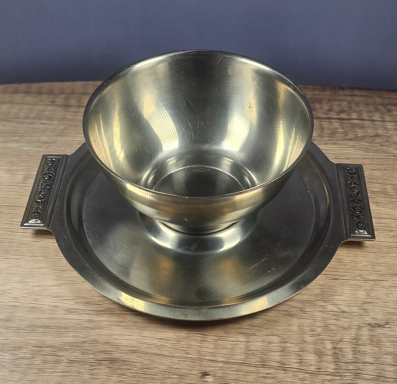 International Decorator Stainless Steel Gravy Bowl With Attached Plate Elegant