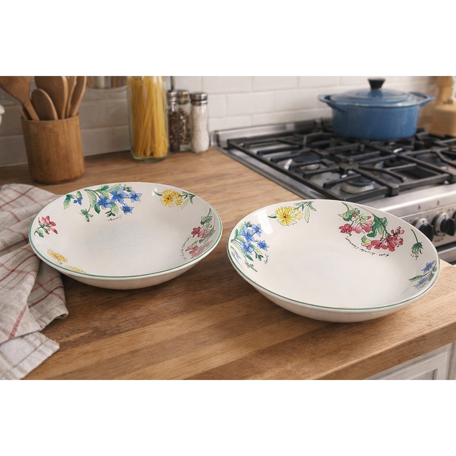 Vintage Majesticware Geranium Floral Bowls Set of 2 Sue Zipkin 8 Inch