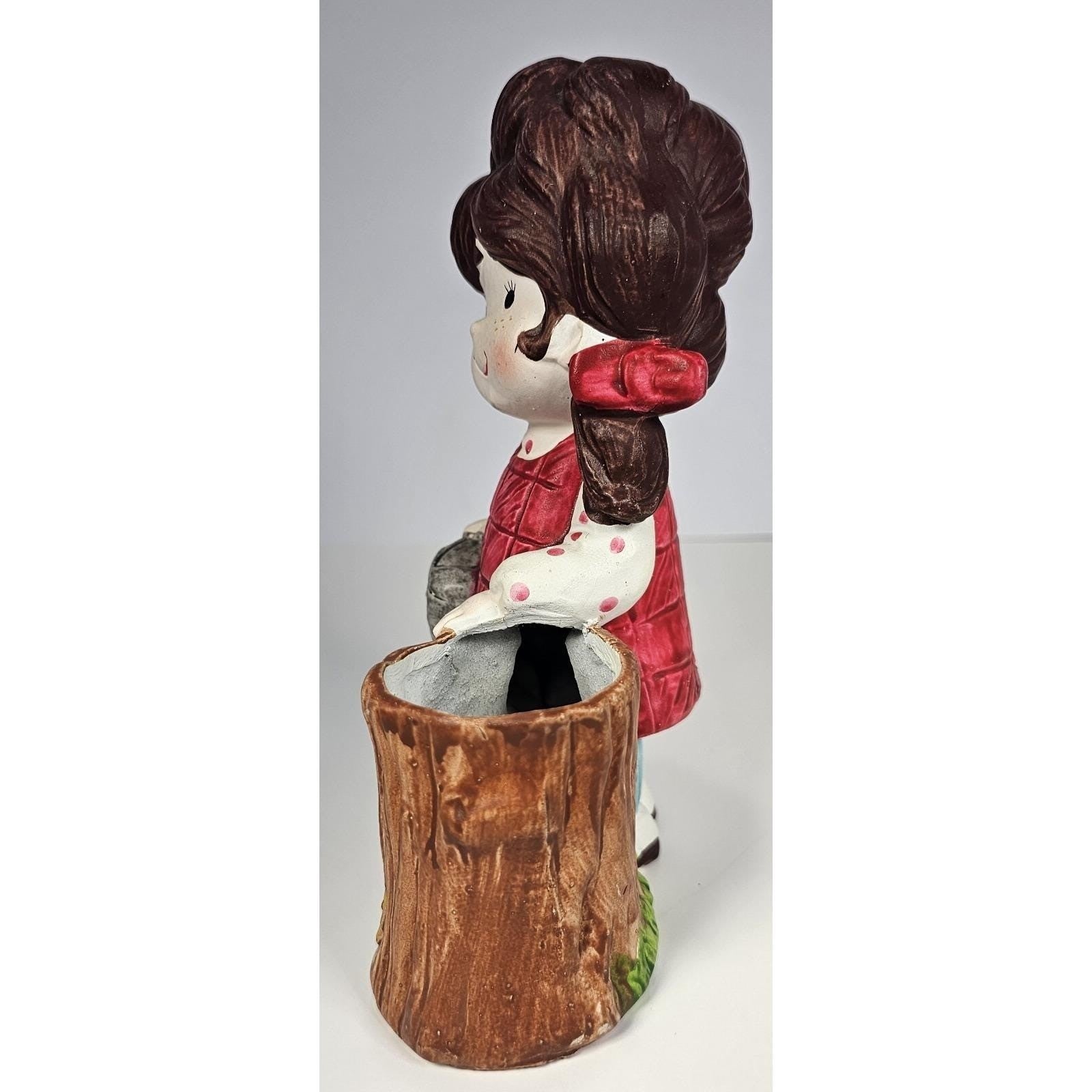 Gentle Treasures Girl Cat Figurine Ceramic Vintage 7x5