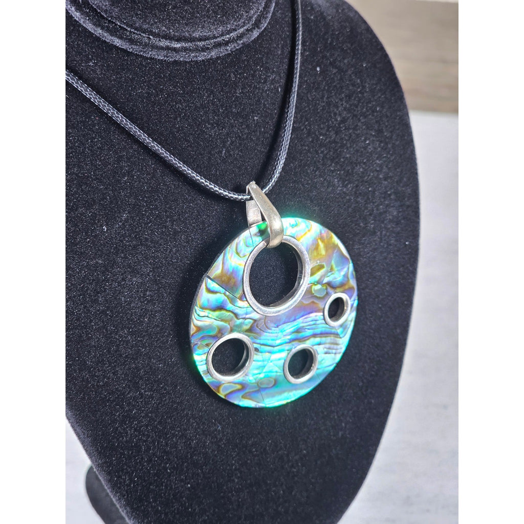 Vintage Abalone Shell Circle Pendant Necklace Silver Tone