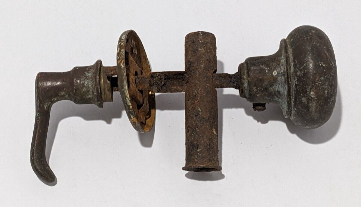 Antique Bronze Door Knob & Latch Set – 19th Century Architectural Hardware