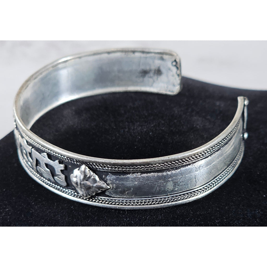 Vintage Silver Tone Cuff Bracelet Script Panel Leaf Accents