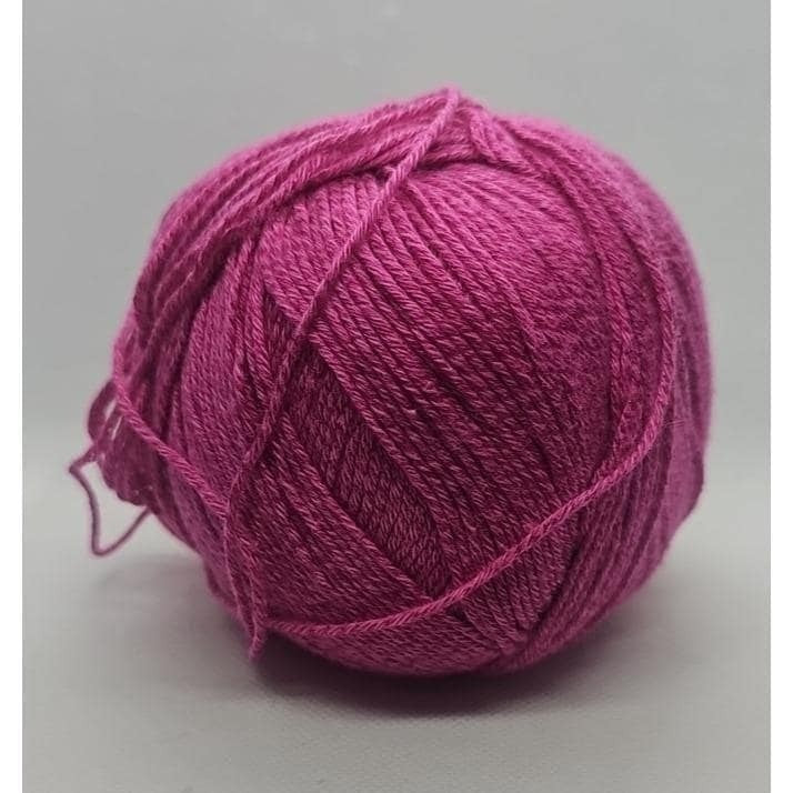 Universal Bamboo Pop Yarn Pink Cotton Blend 100g Skein