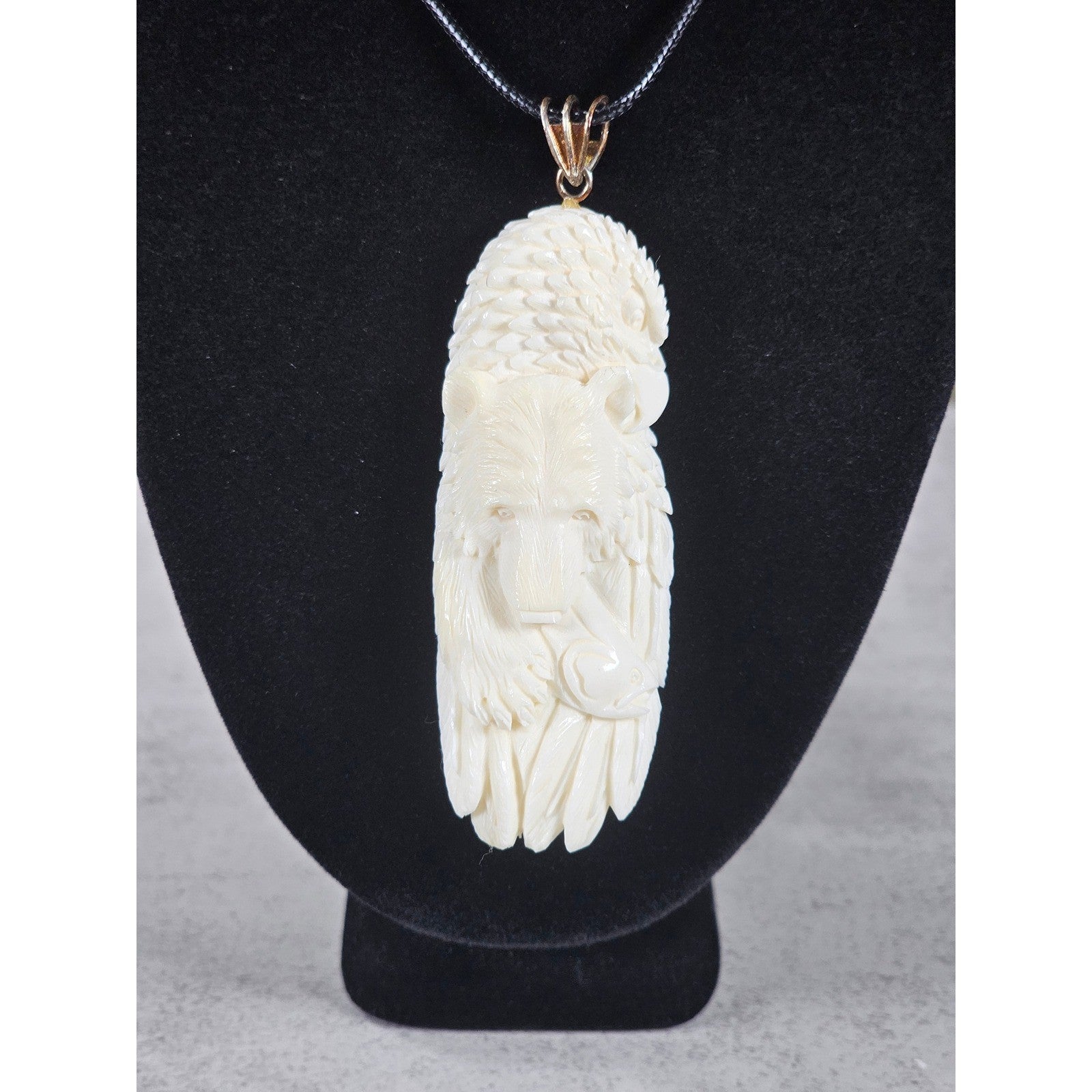 Vintage Carved Buffalo Lion Eagle Wolf Pendant Necklace