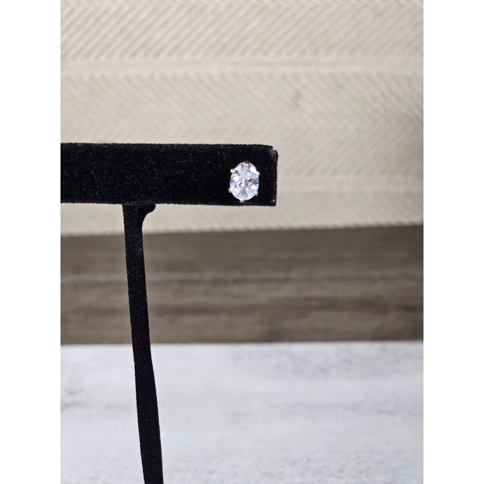 Vintage Oval Clear Rhinestone Stud Earrings Gold Tone