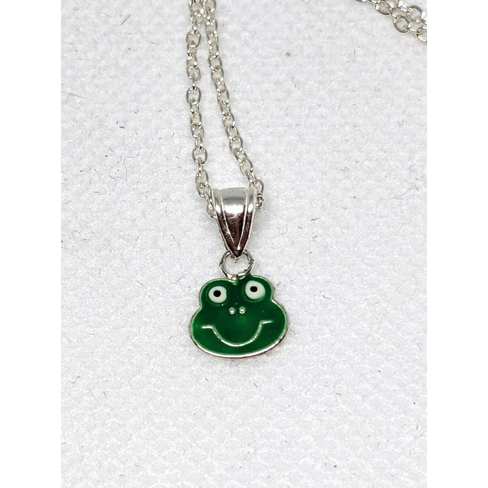 Vintage Sterling Silver Frog Pendant Necklace 16 Inch Chain