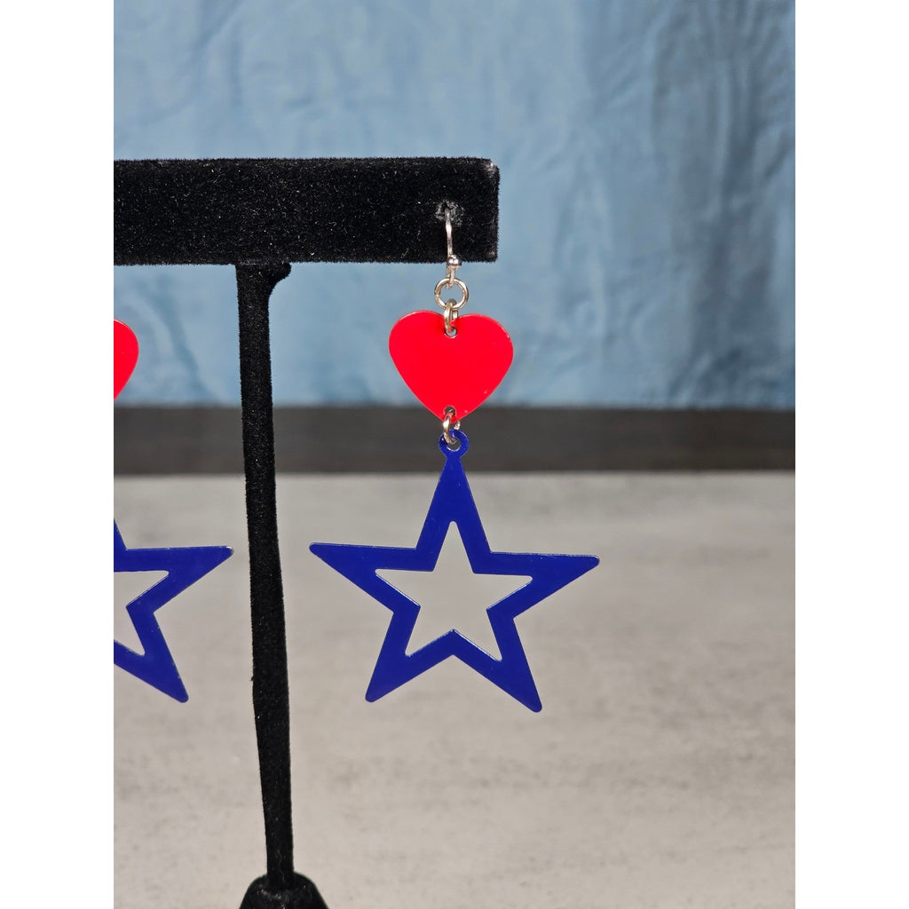 Vintage Patriotic Heart & Star Dangle Earrings – Red White Blue