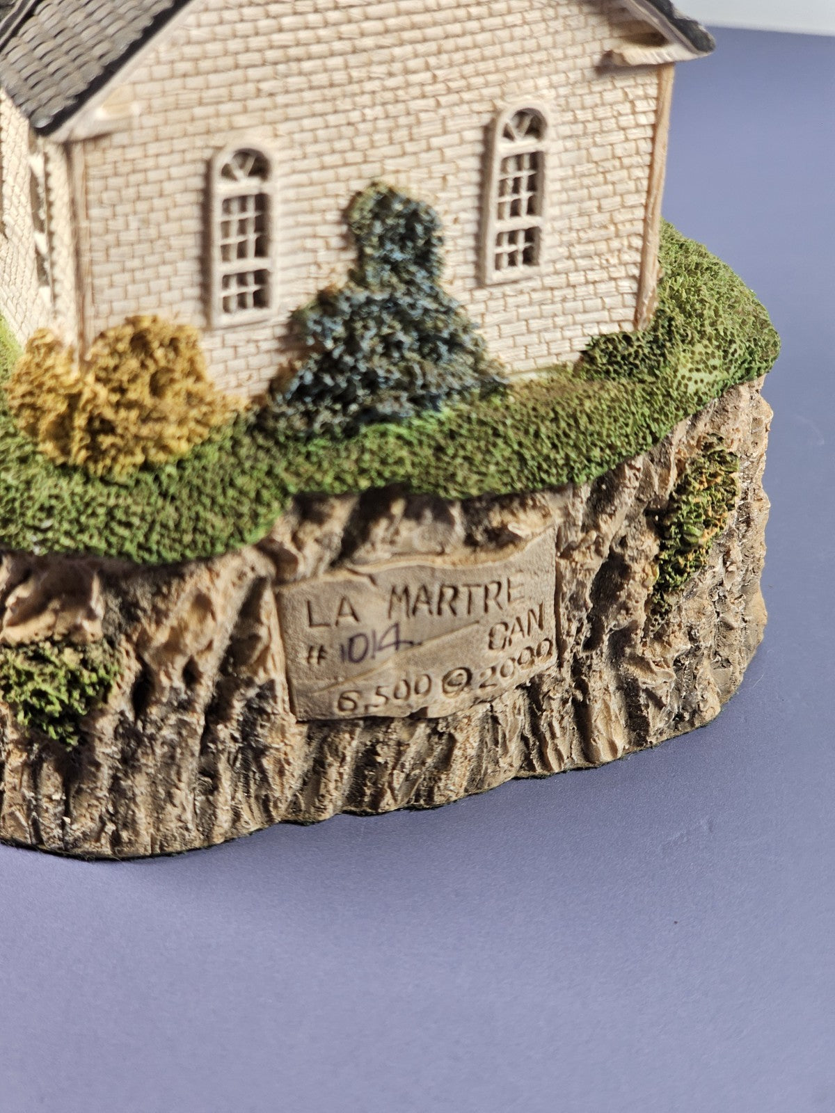 Harbour Lights Lighthouses #255 "La Martre" Quebec, Mint in box with COA.