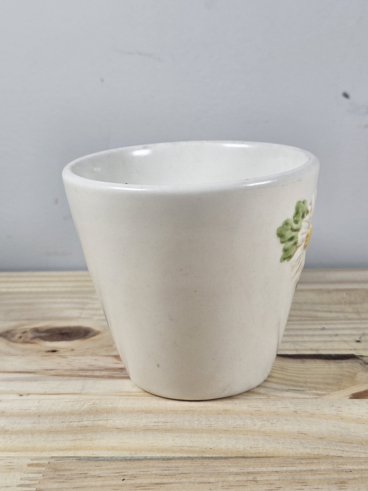 Metlox Poppytrail Sculptured Daisy GRAVY CREAMER COFFEE CUP USA California