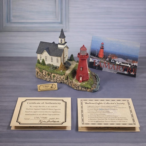 Danbury Mint La Martre Lighthouse Figurine COA Quebec