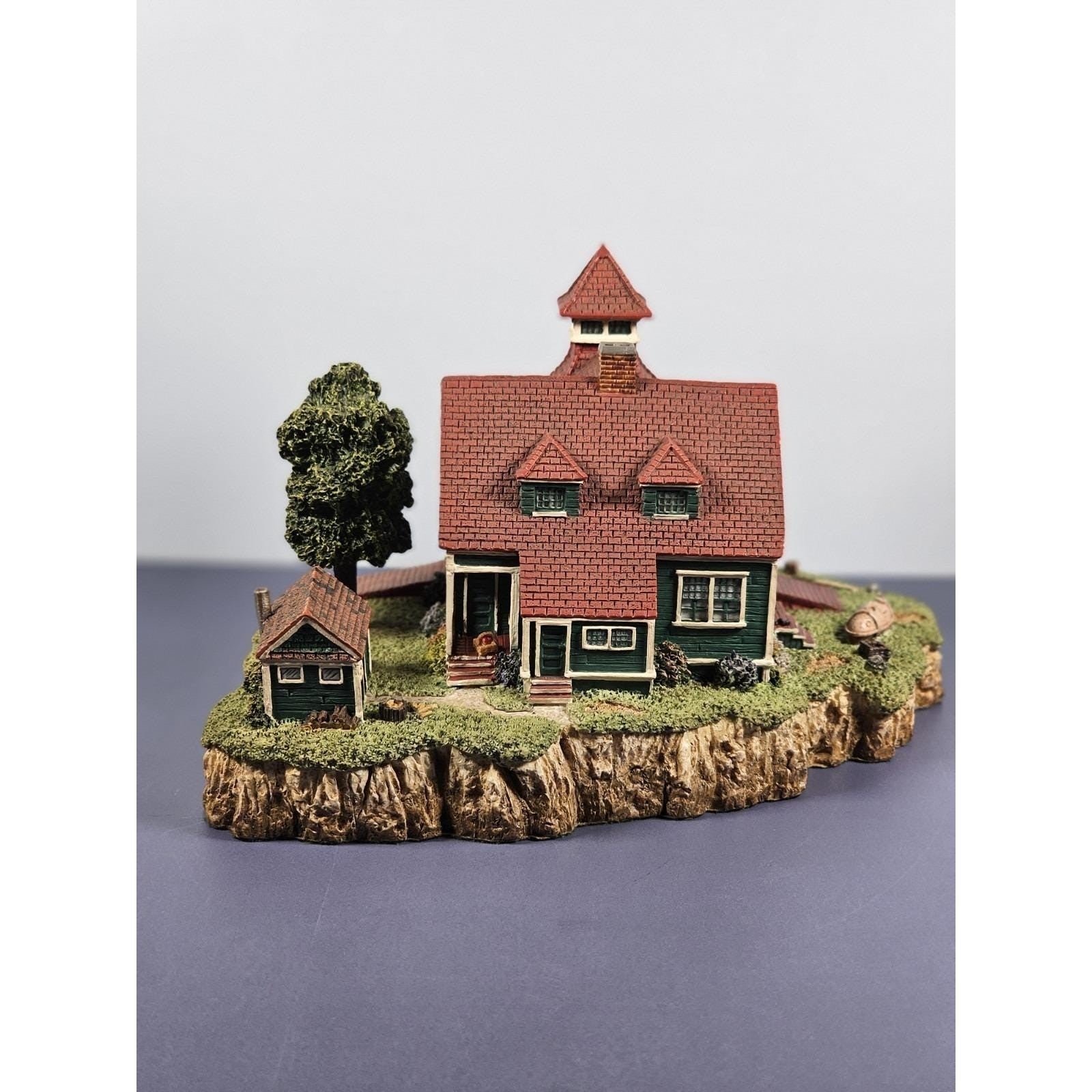 Harbour Lights Point Allerton Lighthouse 2001 w/ COA