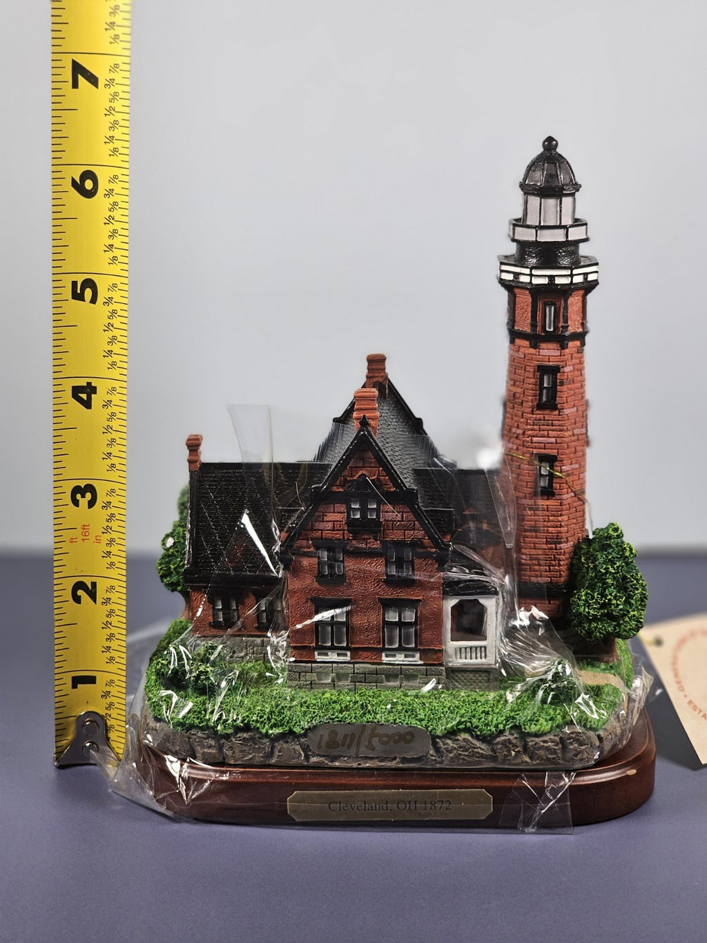 Lefton Lost Lights Cleveland Lighthouse Figurine With Box & Certificate
